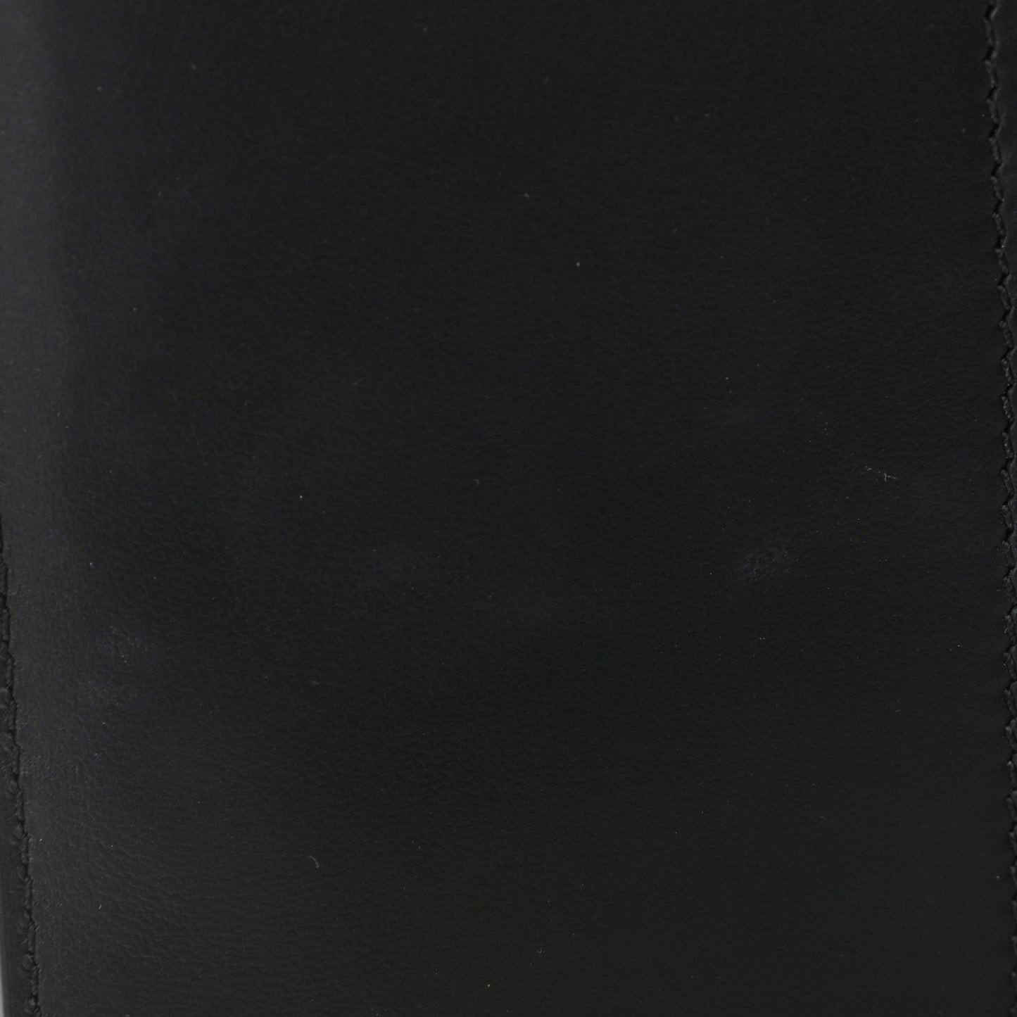 Vitello Virtus Iphone Wristlet Wallet Black