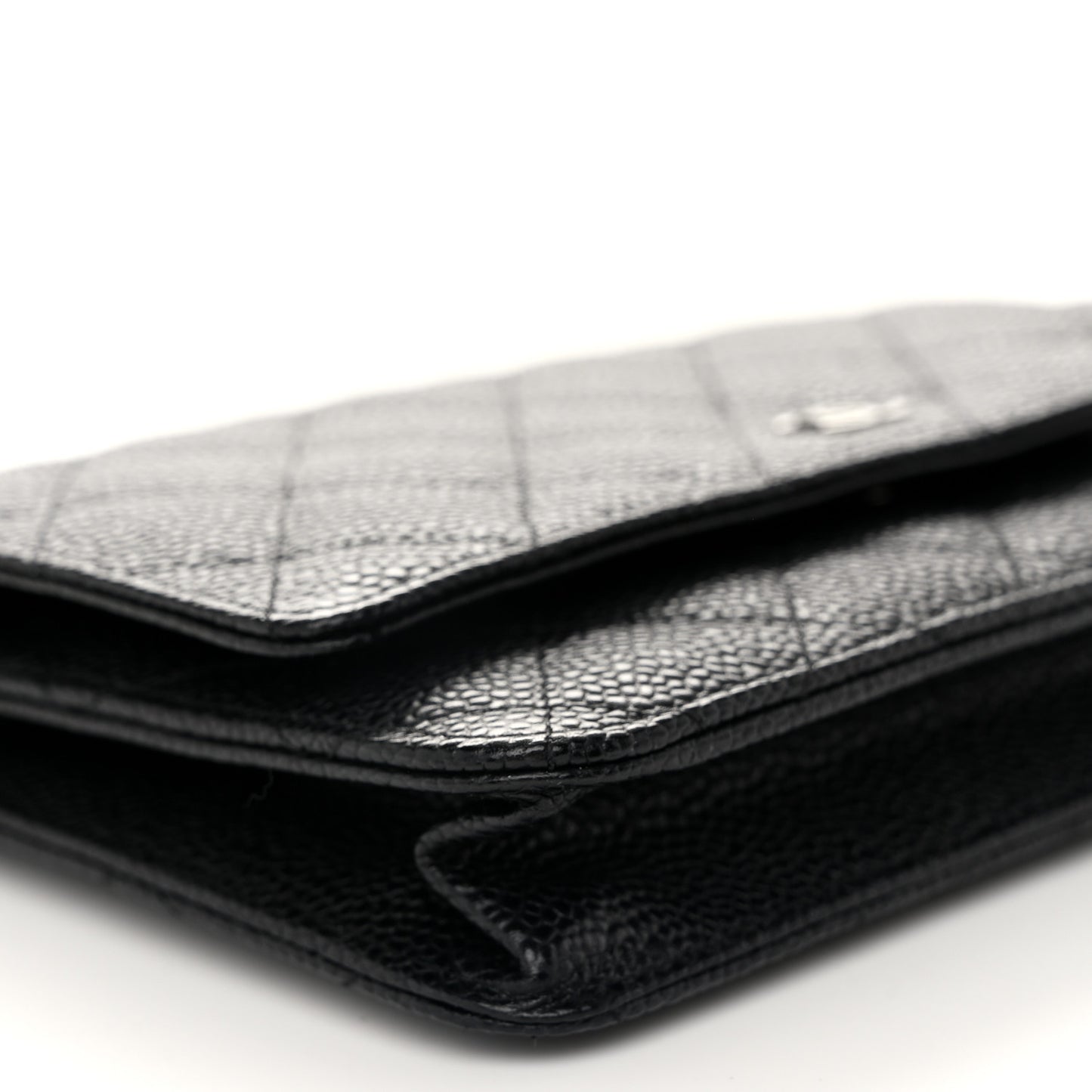 Caviar Quilted Wallet on Chain WOC Black