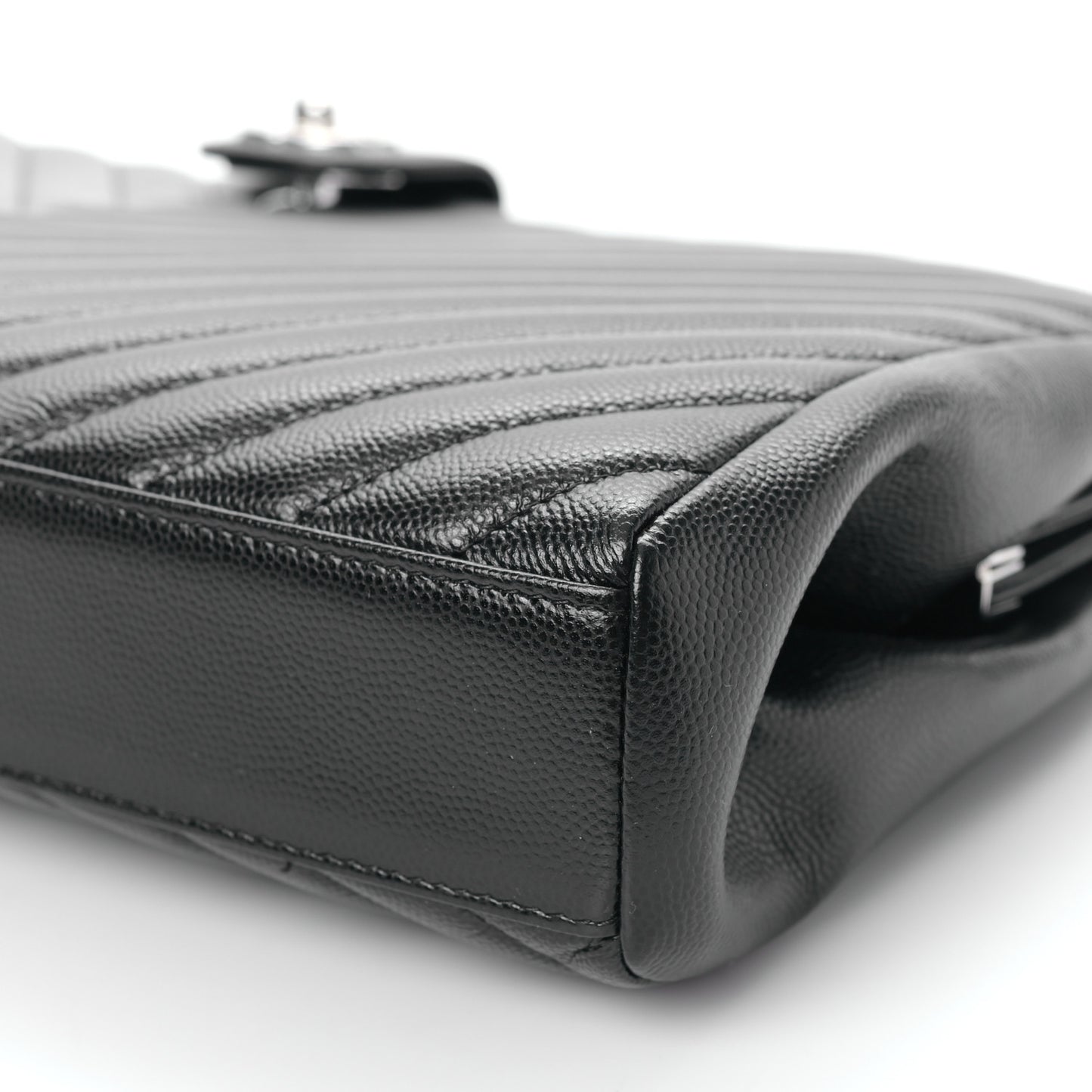 Caviar Chevron Quilted Framed Clutch Black