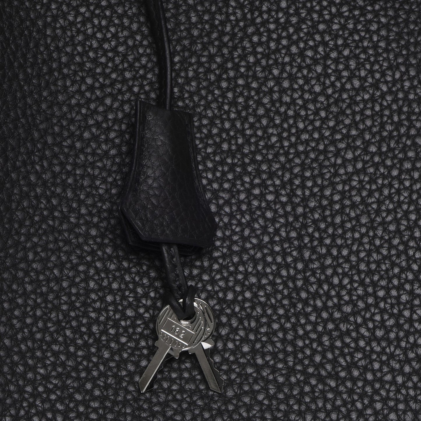 Togo Kelly Retourne 35 Black