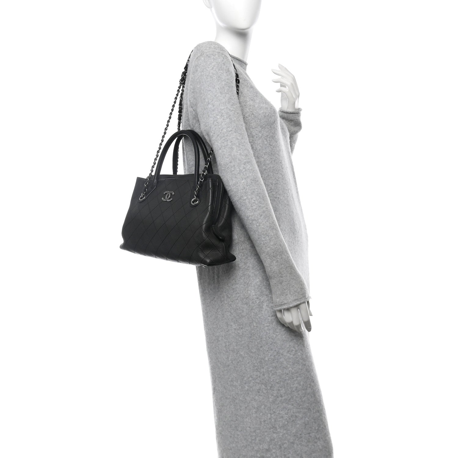 Chanel Grained Vegetal Calfskin Small Urban Shopping Tote Black 2 of 10