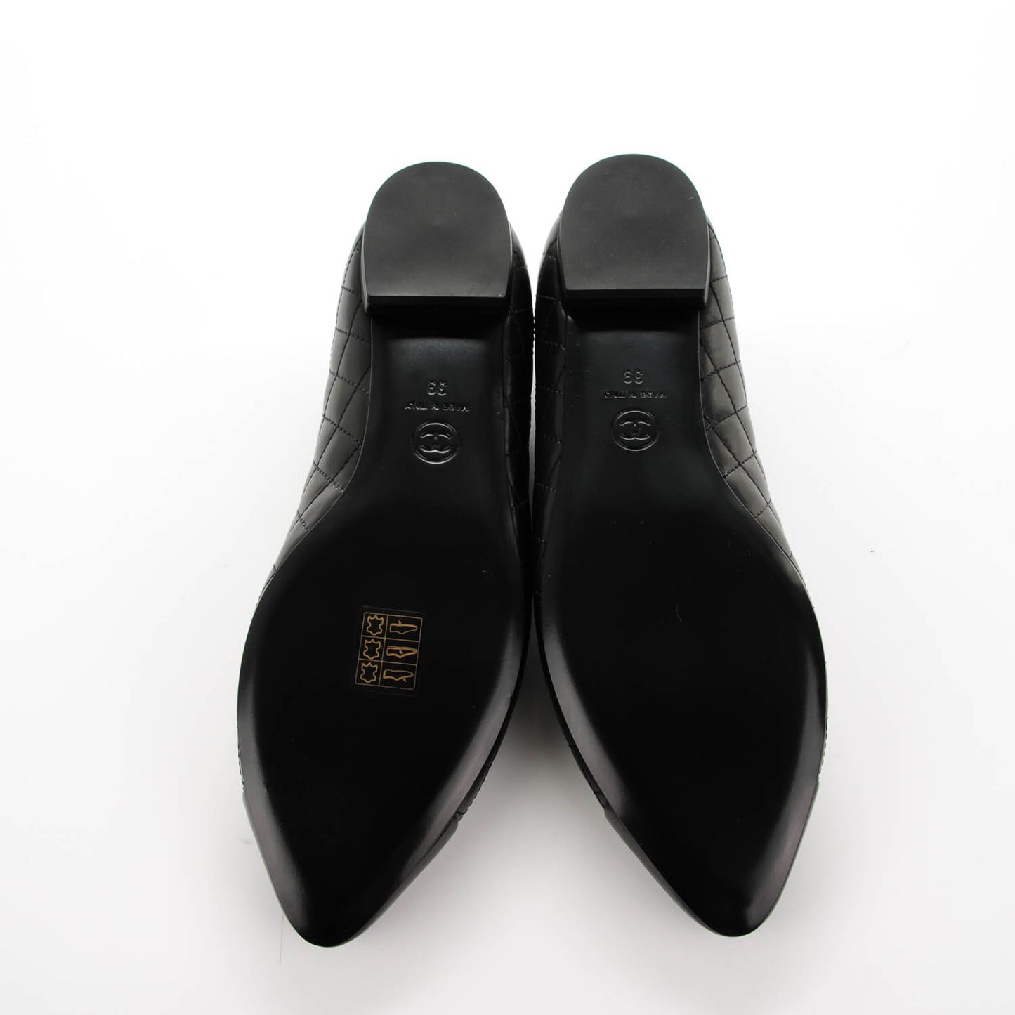 Calfskin Quilted Cap Toe Ballerina Flats 39 Black
