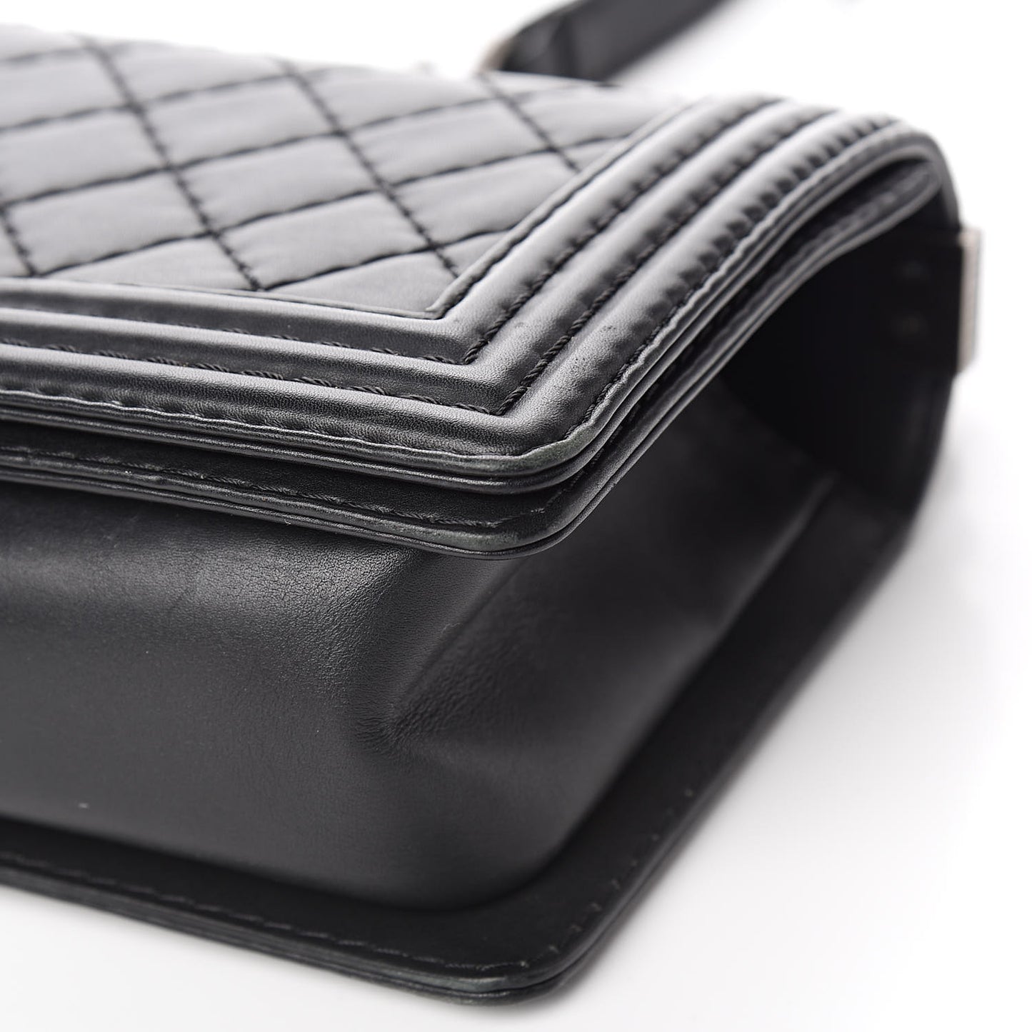 Lambskin Stitch Quilted Medium Boy Flap Black