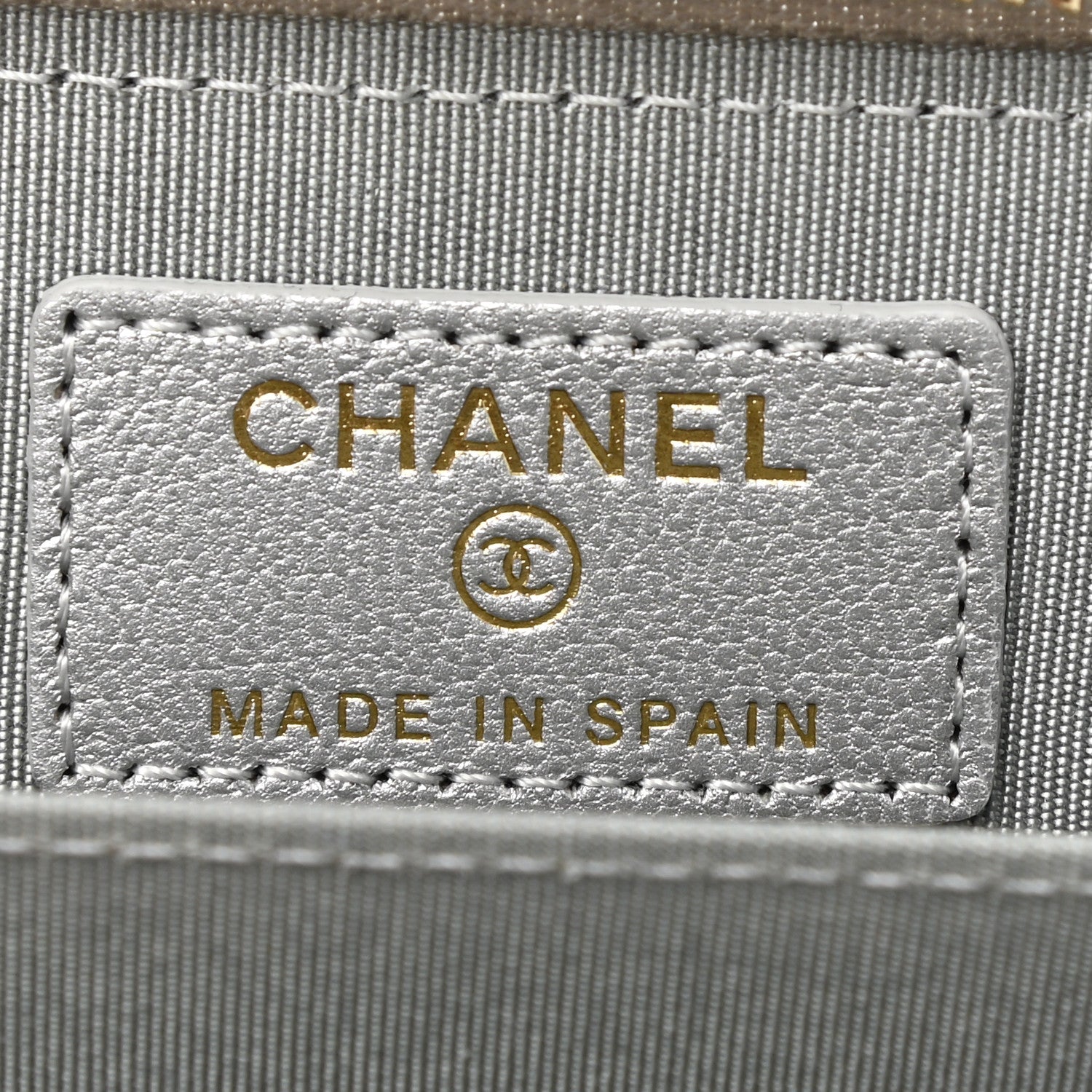 Chanel Metallic Goatskin Quilted Chanel 19 Zip Around Coin Purse Wallet Silver 10 of 15