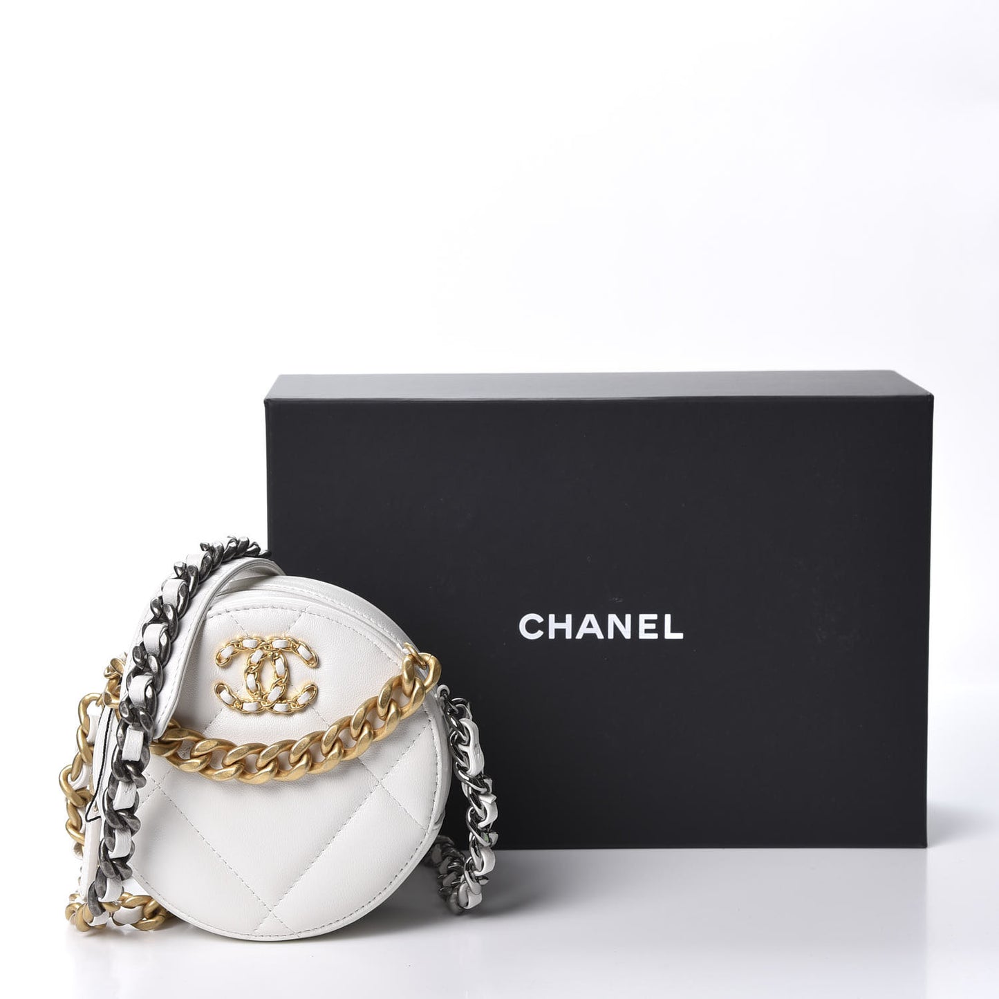 Goatskin Quilted 19 Round Clutch With Chain White