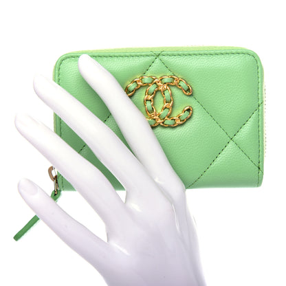 Chanel Shiny Goatskin Quilted 19 Zip Around Coin Purse Wallet Green 2 of 8