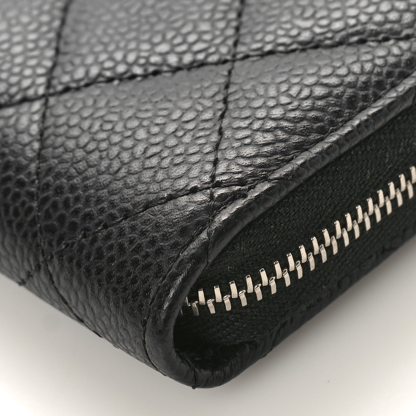 Caviar Quilted Zip Coin Purse Black