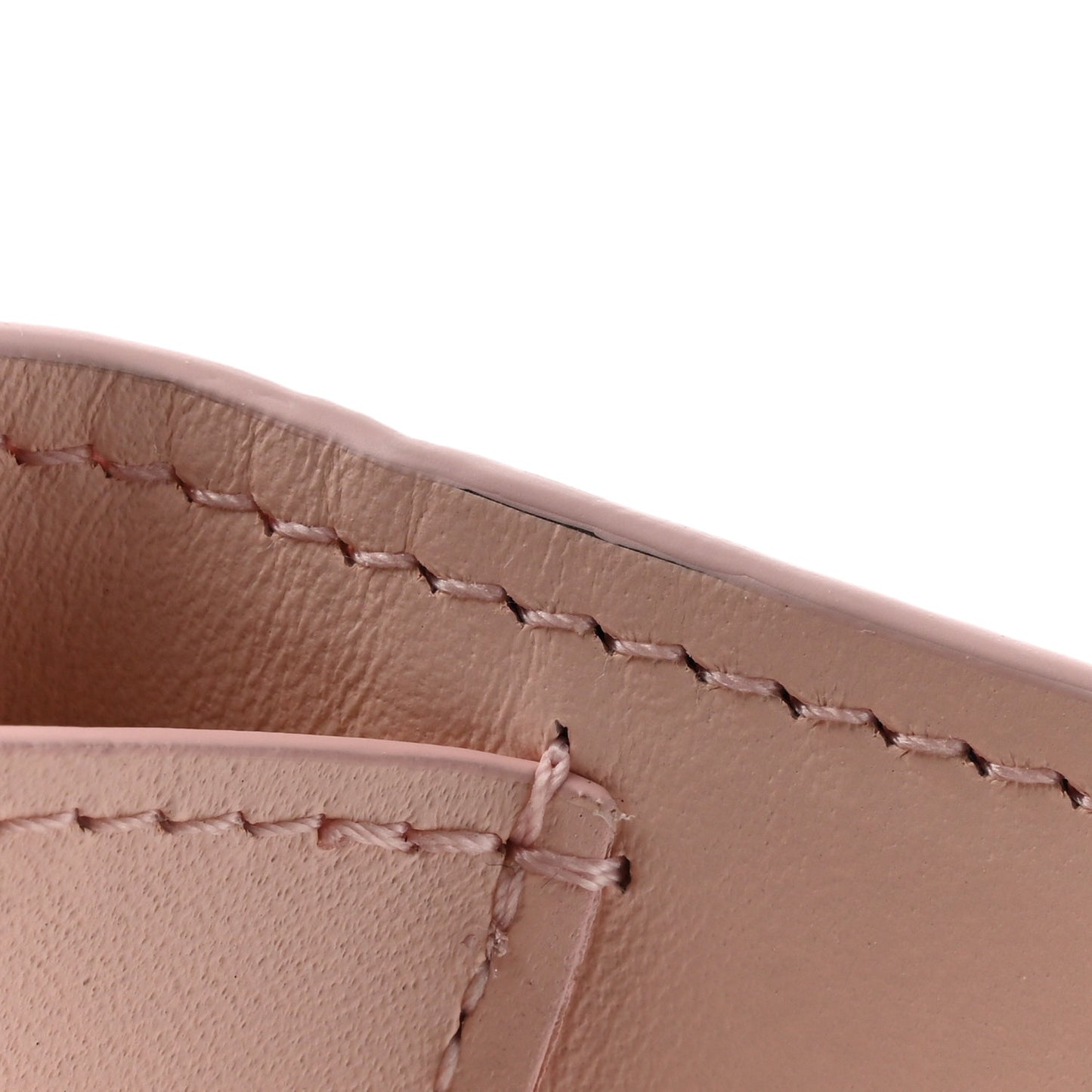 Taurillon Capucines Compact Wallet Rose