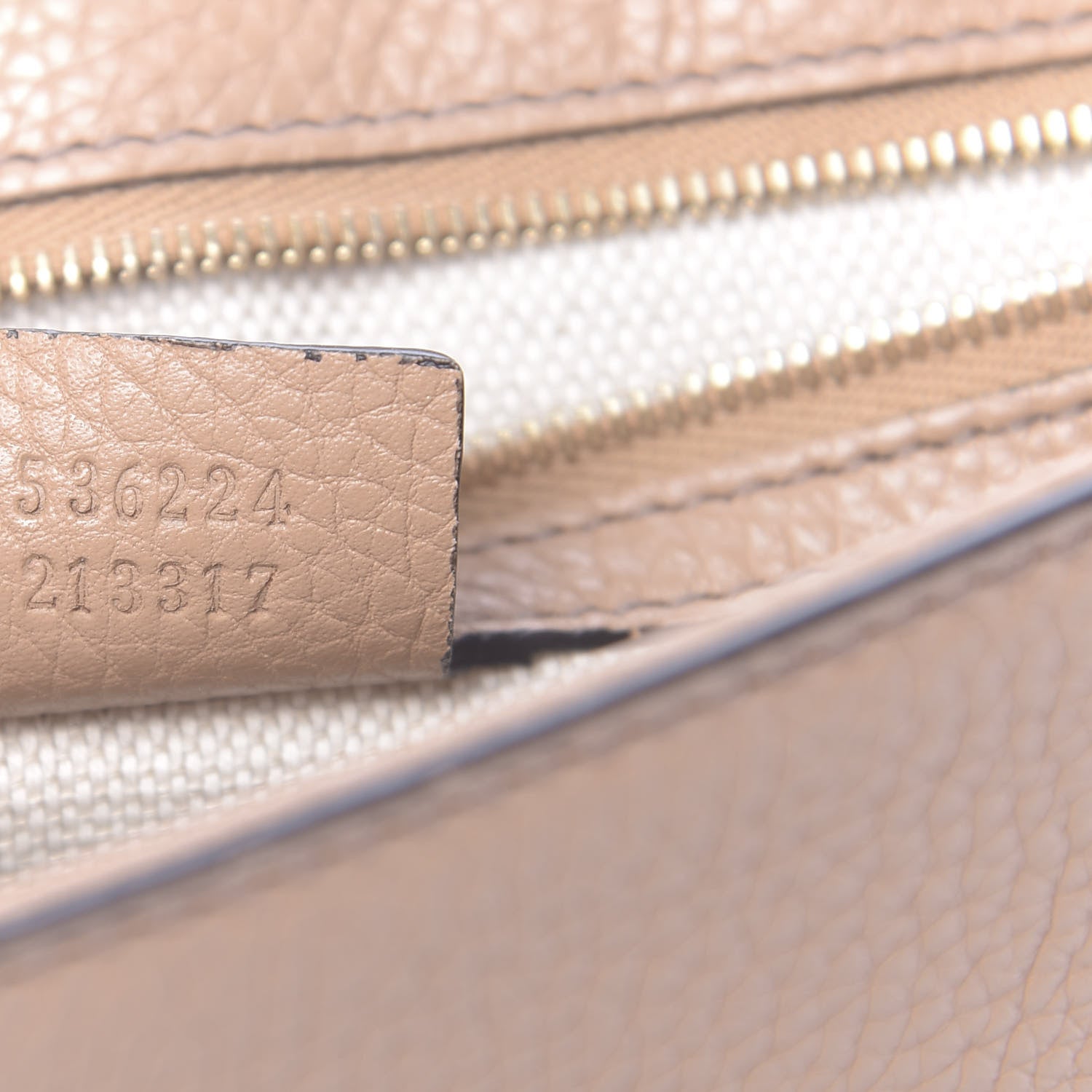 Gucci Pebbled Calfskin Medium Soho Flap Crossbody Camelia 7 of 11