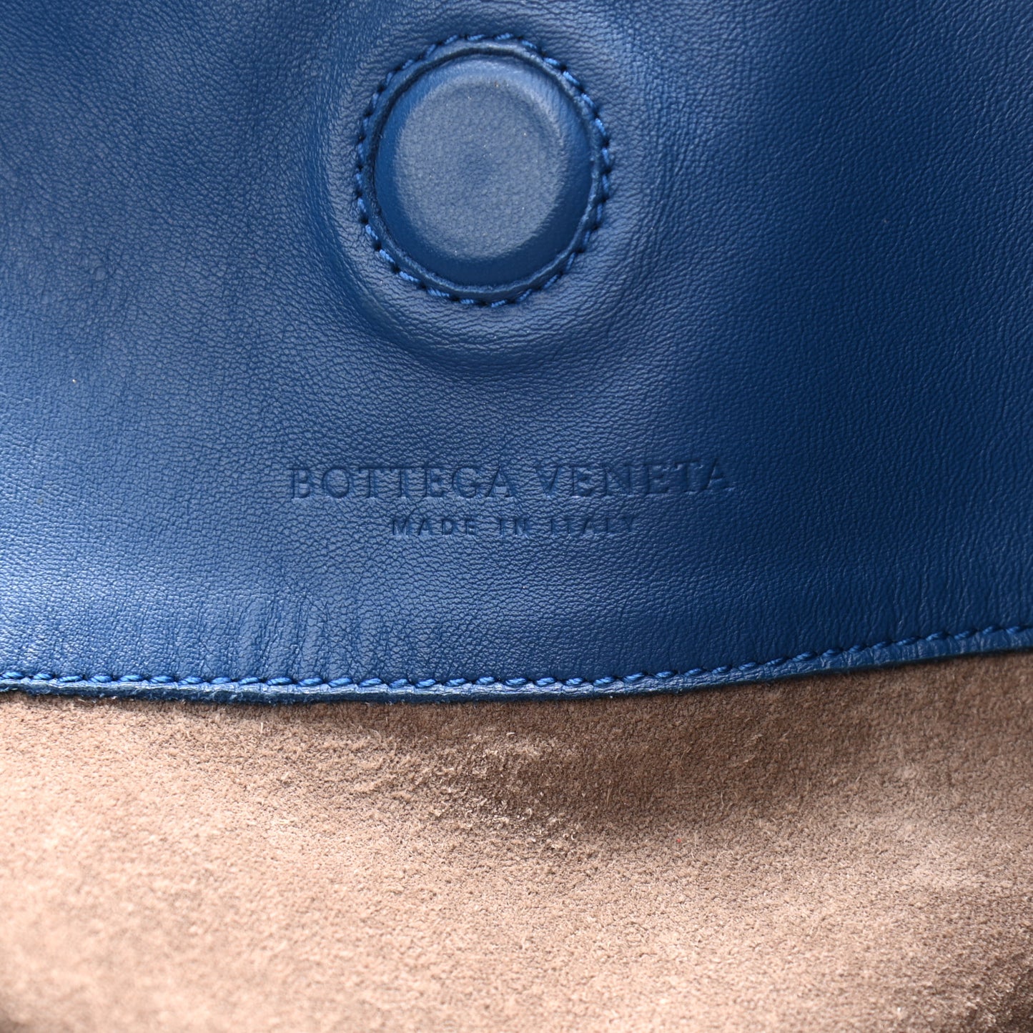 Nappa Intrecciato Campana Hobo Bleutte