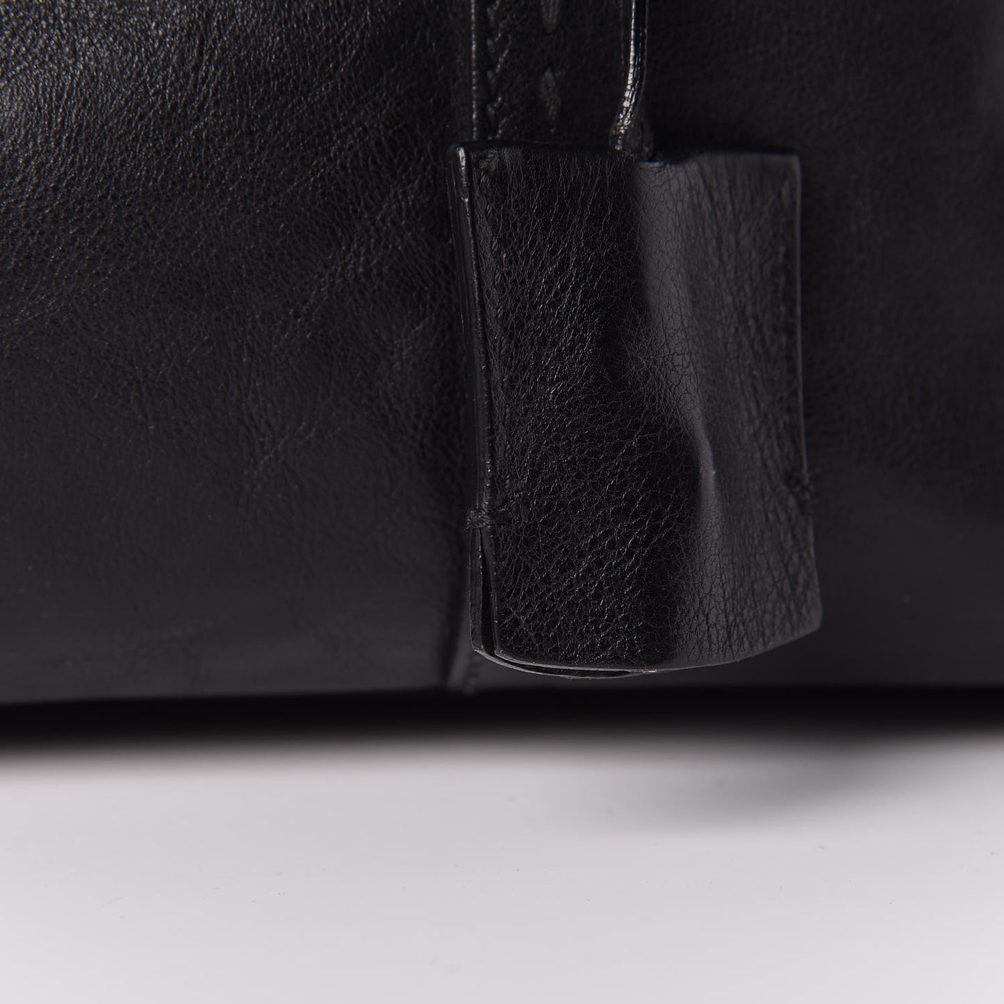 Calfskin Large Muse Black