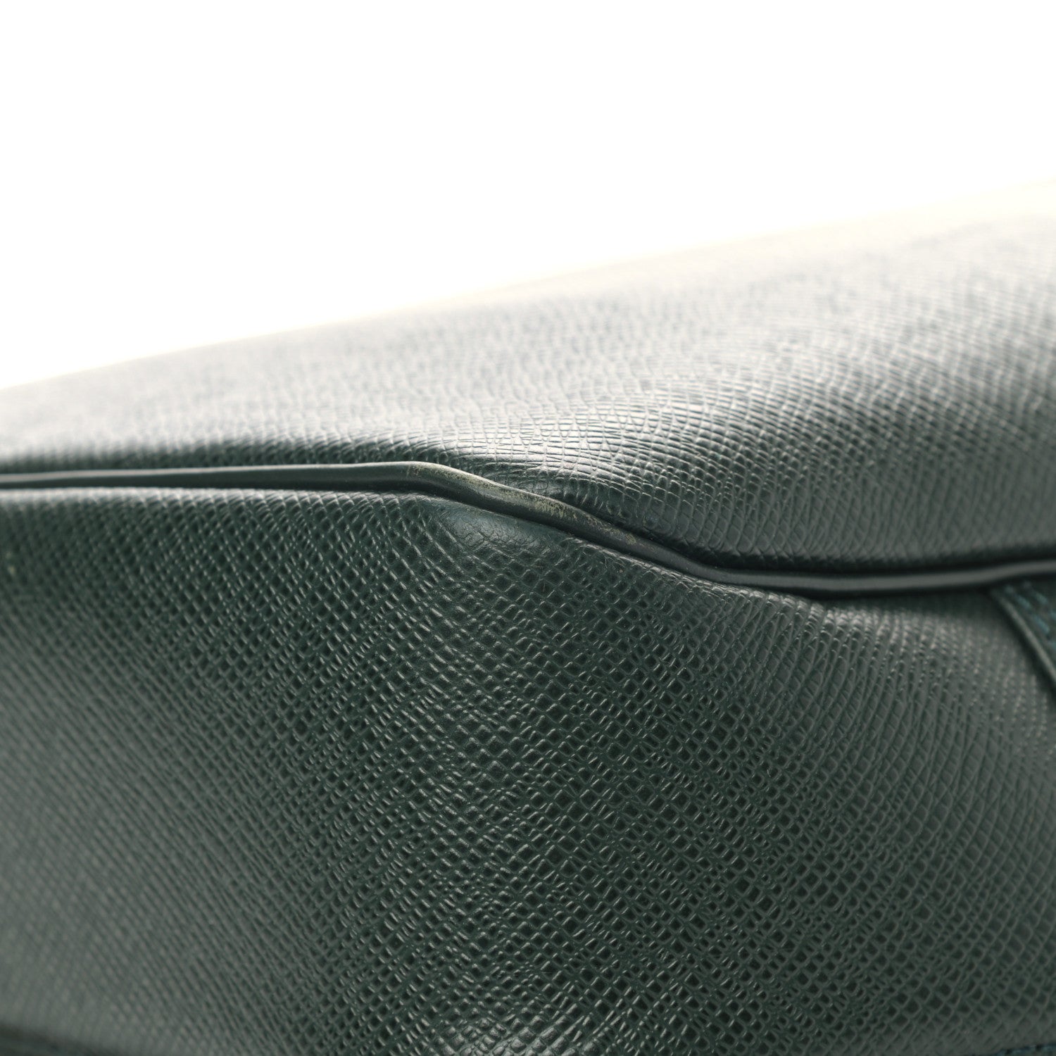 Louis Vuitton Taiga Helanga 1 Poche Epicea 19 of 21