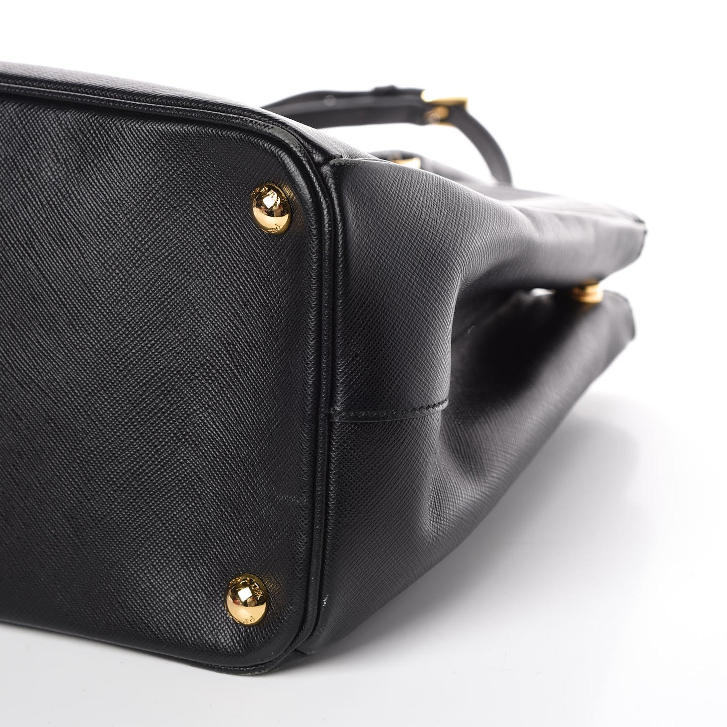 Saffiano Medium Galleria Double Zip Tote Black