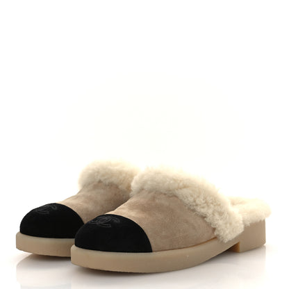 Chanel Suede Shearling CC Cap Toe Mules 38.5 Beige Black 4 of 11