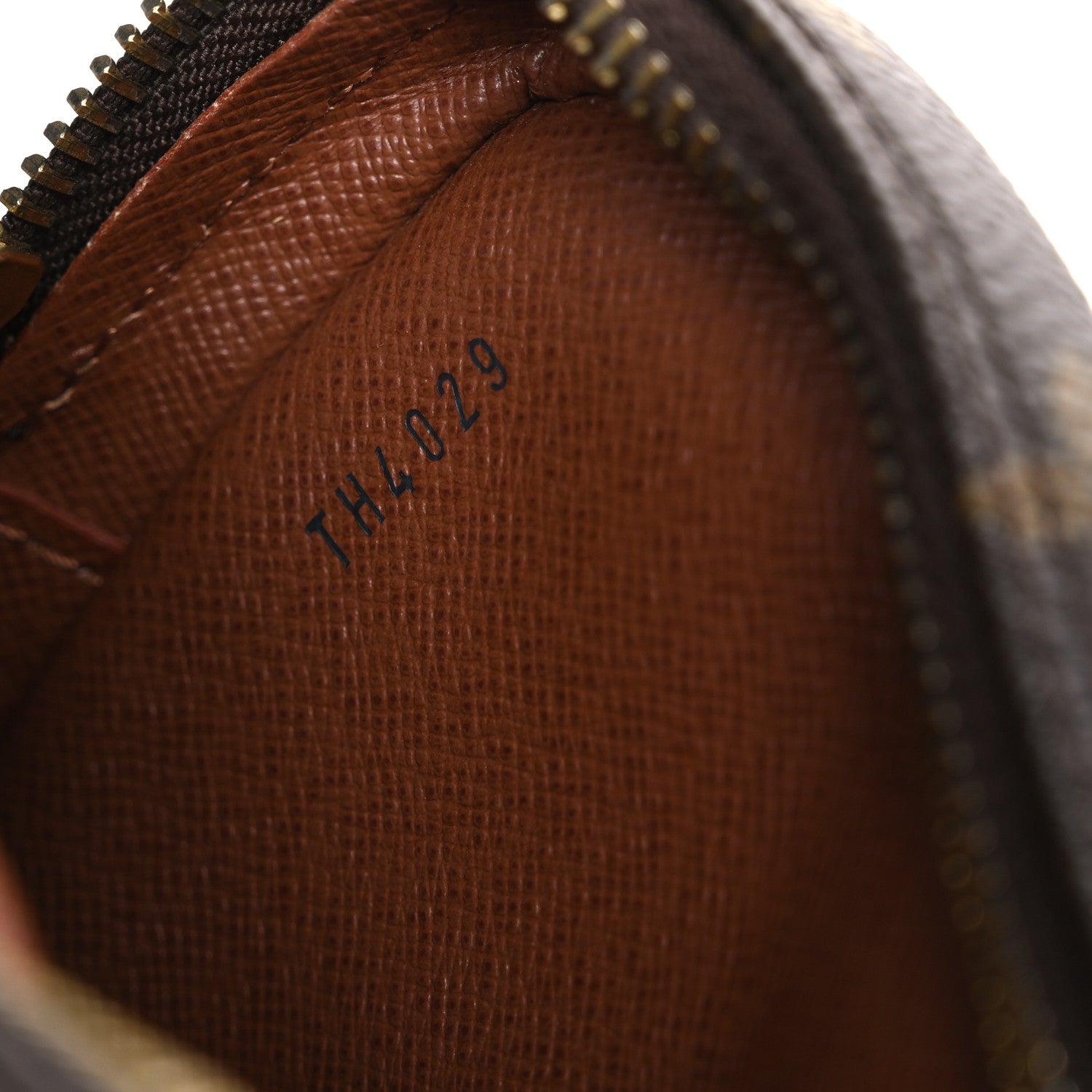 Louis Vuitton Monogram Danube 21 7 of 10