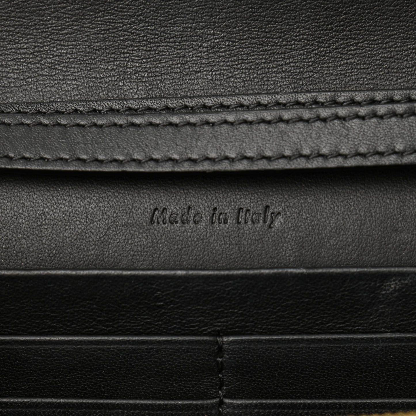 Stingray Shiny Calfskin Clutch on a Chain Black