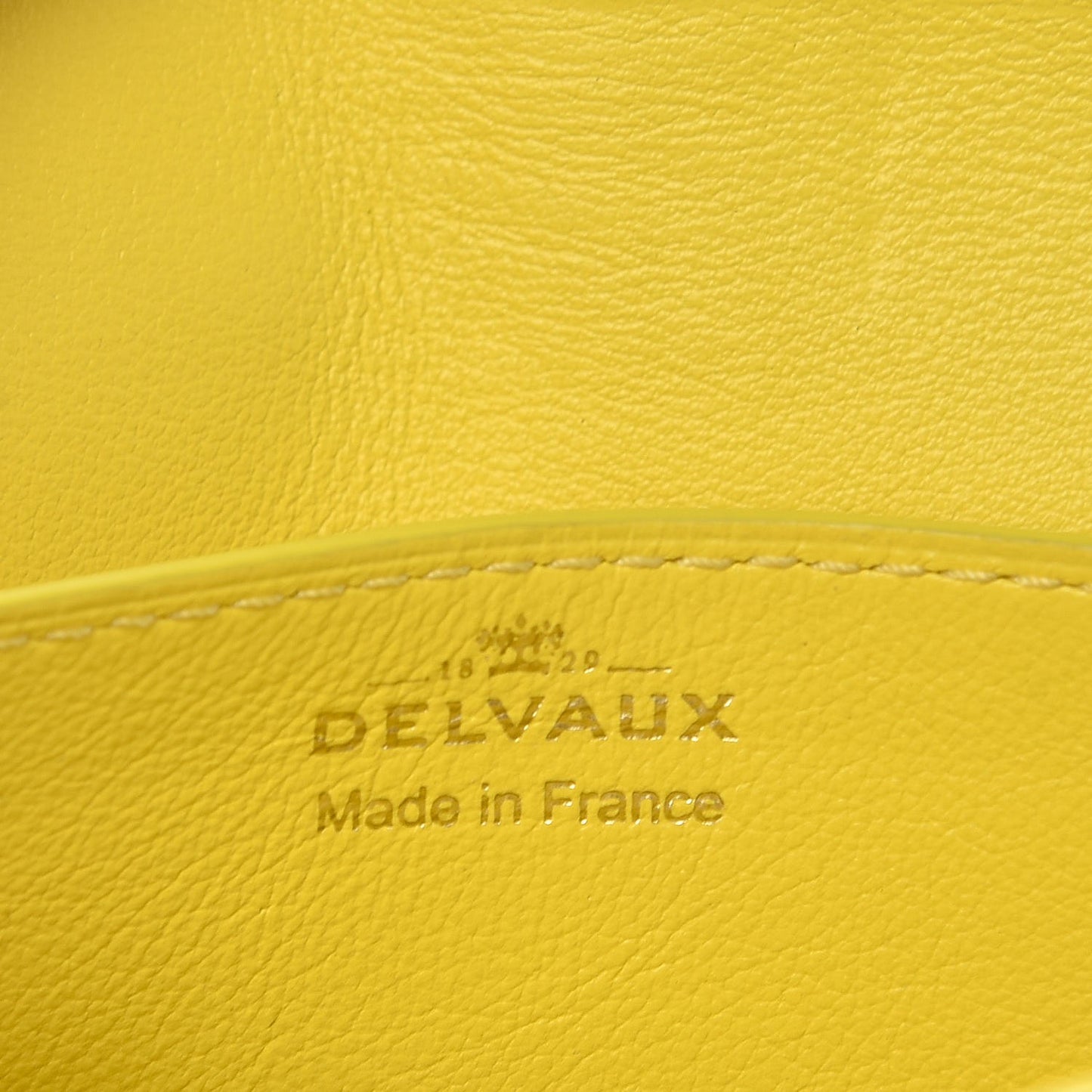 Vernis Gel Calfskin Brillant Coin Purse Citron