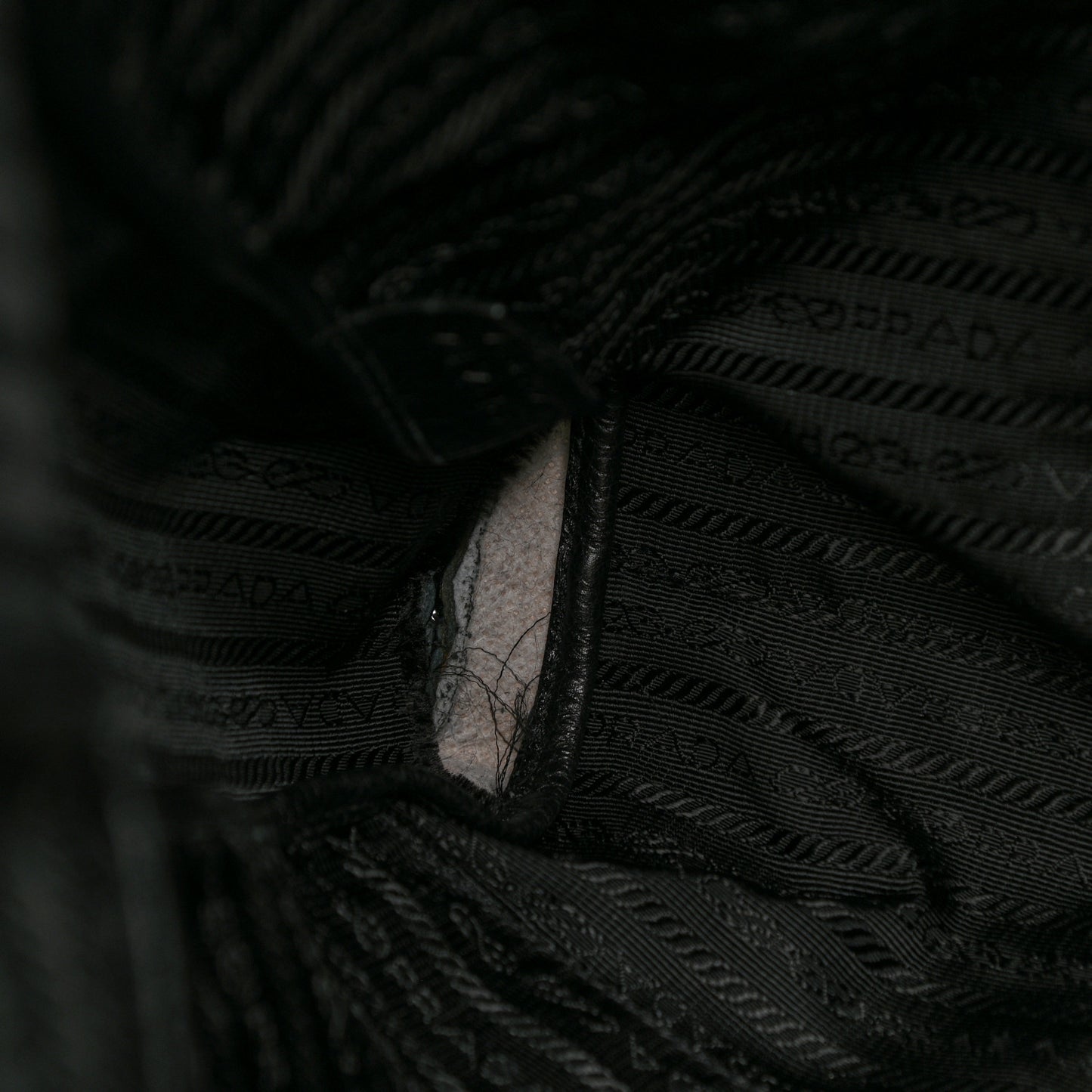 Vitello Daino Tote Black