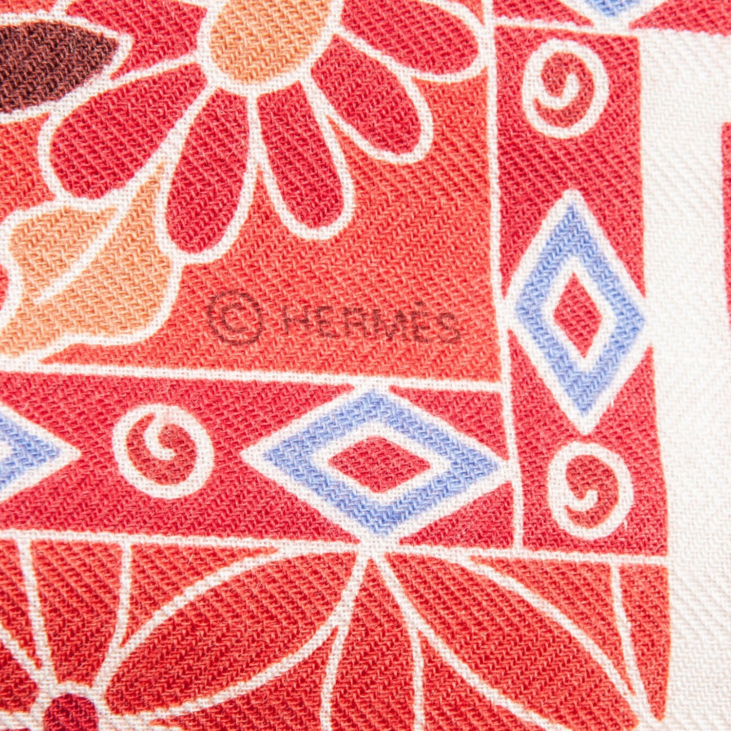 Hermes Cashmere Silk Collections Imperiales Shawl 140 Rosepale Corail Bleu 2 of 5