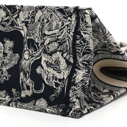 Christian Dior Canvas Embroidered Large Dioriviera Toile De Jouy Reverse Book Tote Blue 9 of 9
