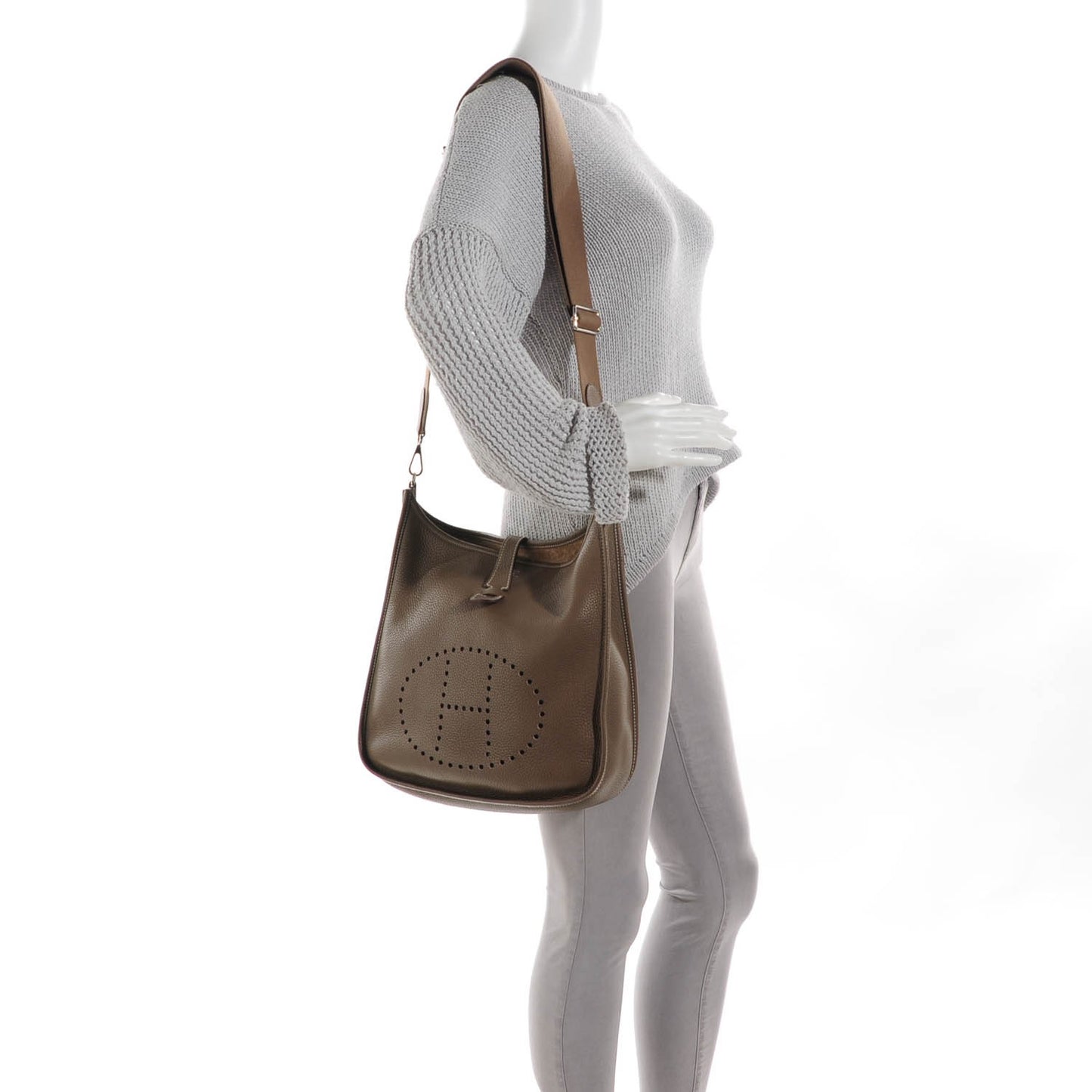 Taurillon Clemence Evelyne III GM Etoupe