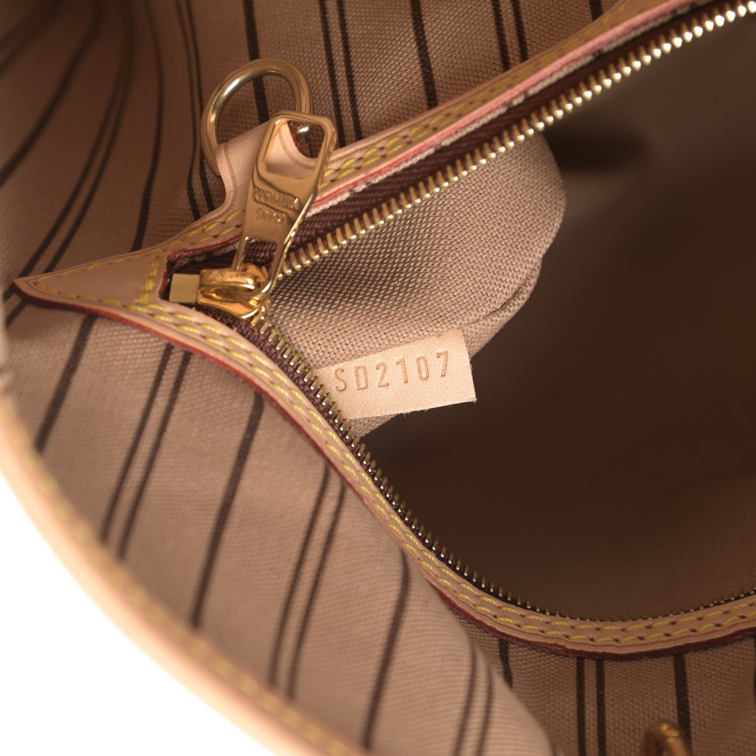 Louis Vuitton Monogram Delightful MM 8 of 13