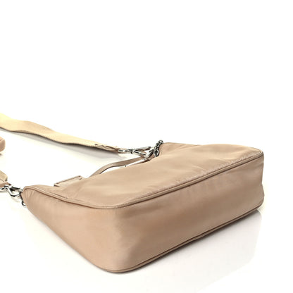 Prada Nylon Re-Edition 2005 Shoulder Bag Cammeo 3 of 6