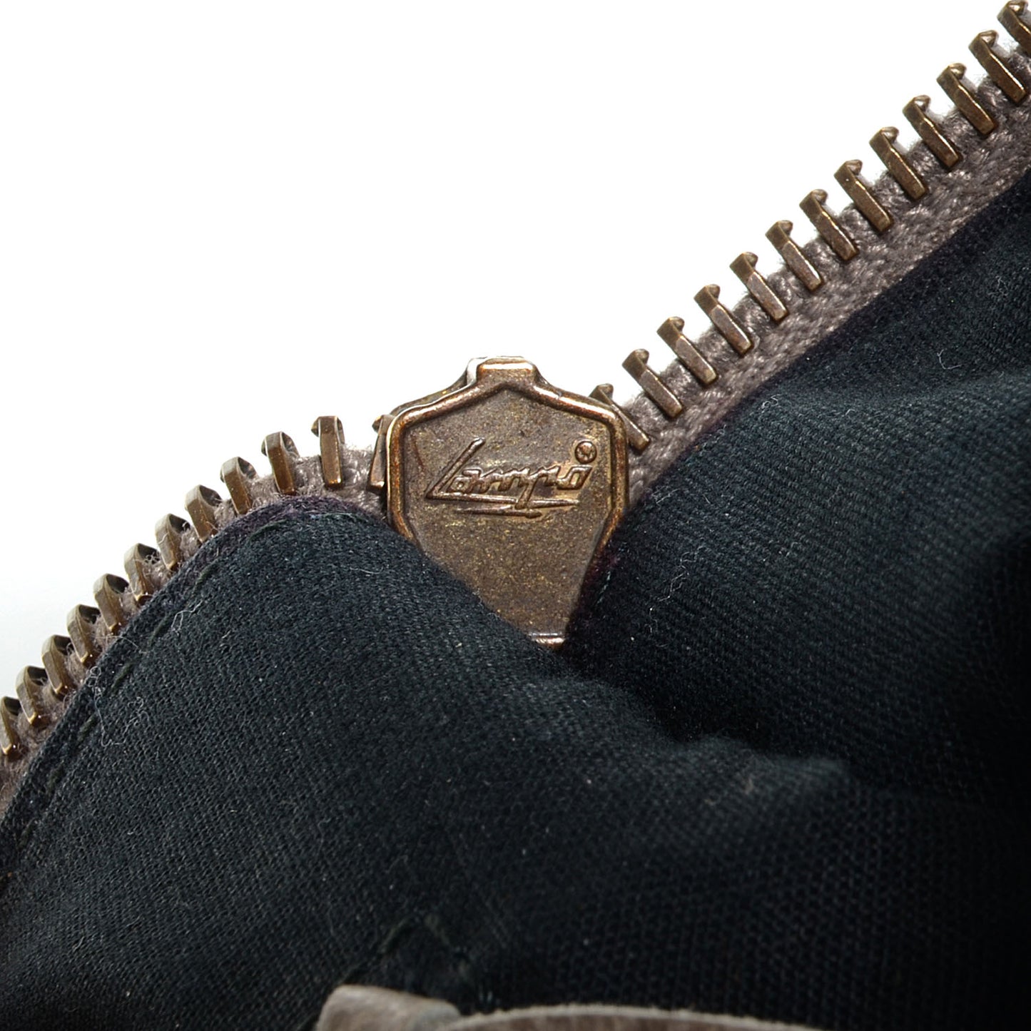 Agneau Classic Hardware Flat Handle Clutch Gris Poivre