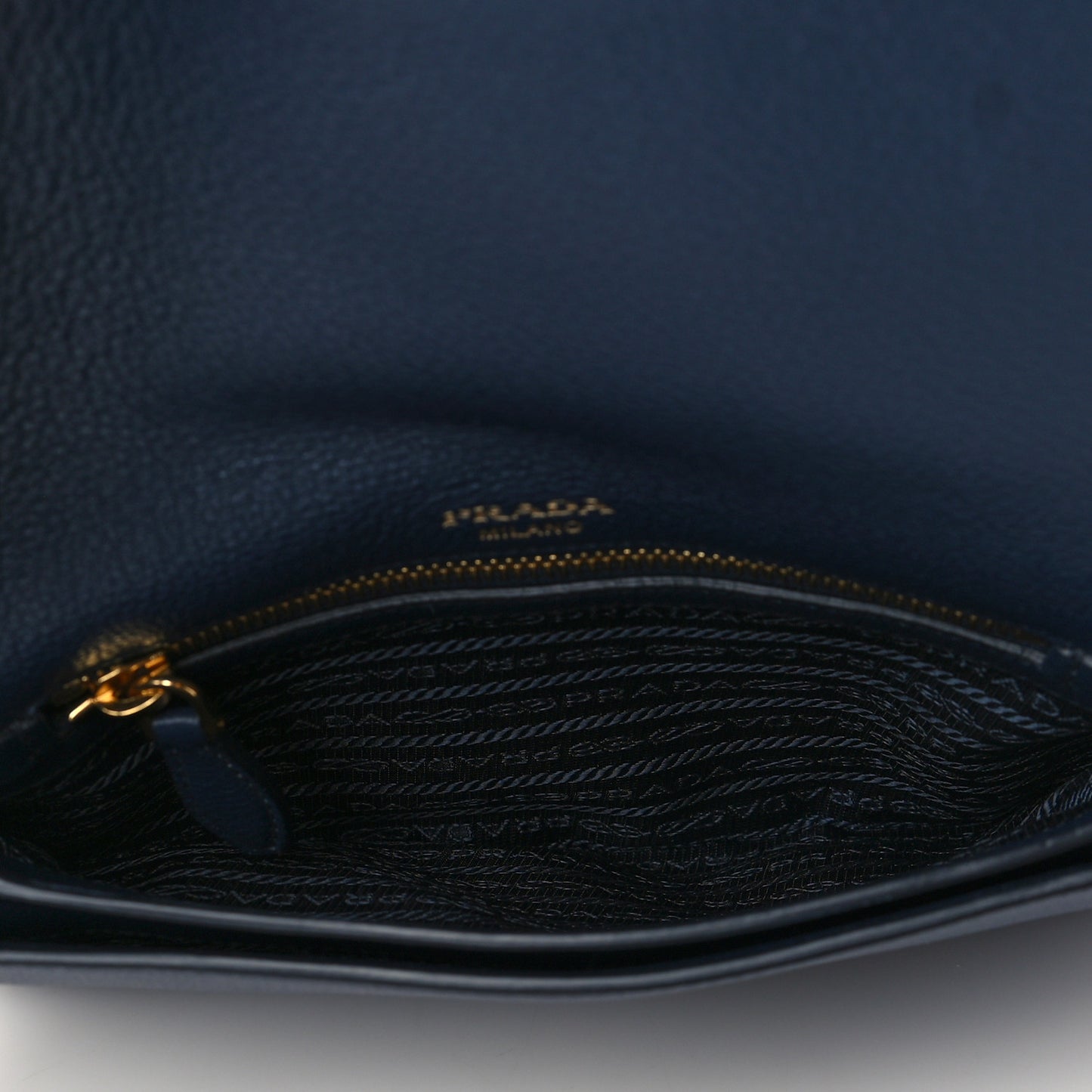 Vitello Daino Crossbody Flap Baltico