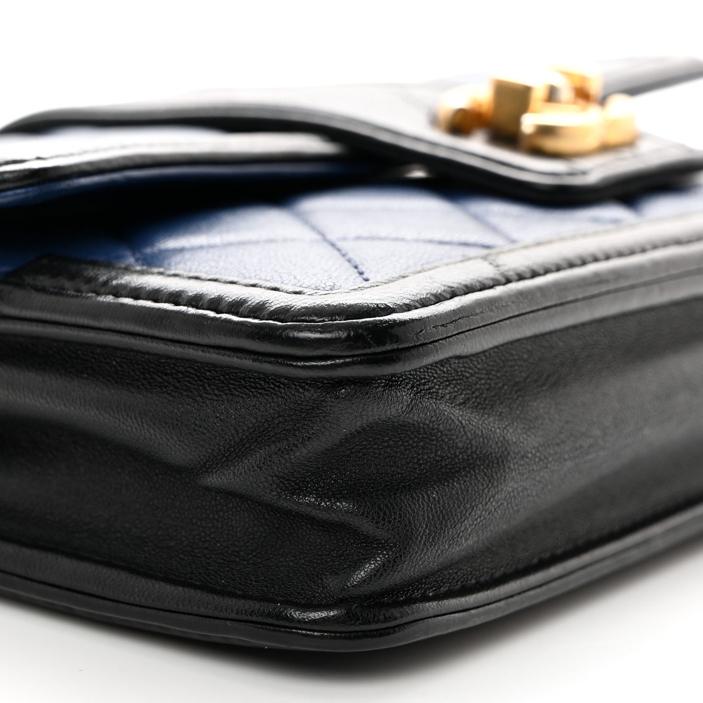 Lambskin Quilted Elegant CC Wallet On Chain WOC Blue Black