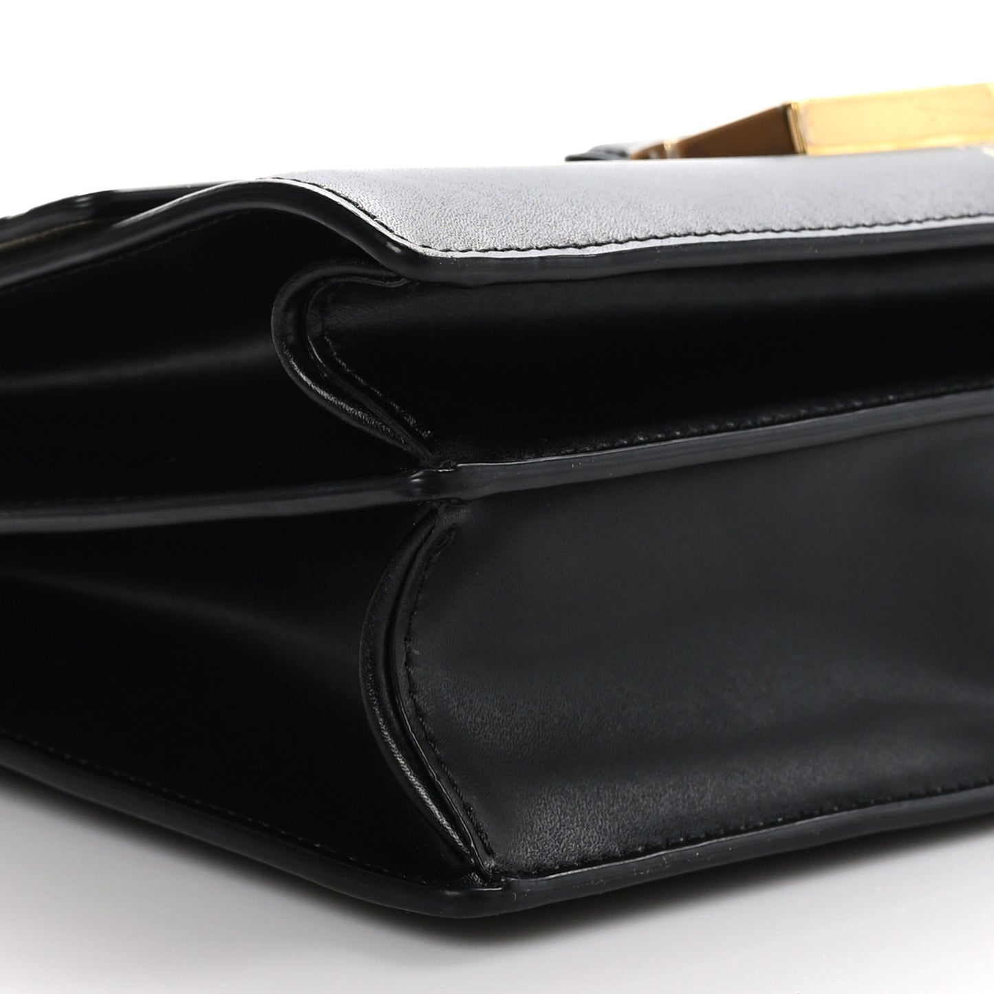Vitello Liberty Bi-Color FF 1974 Embossed Chain Strap Kan U Shoulder Bag Black Maya
