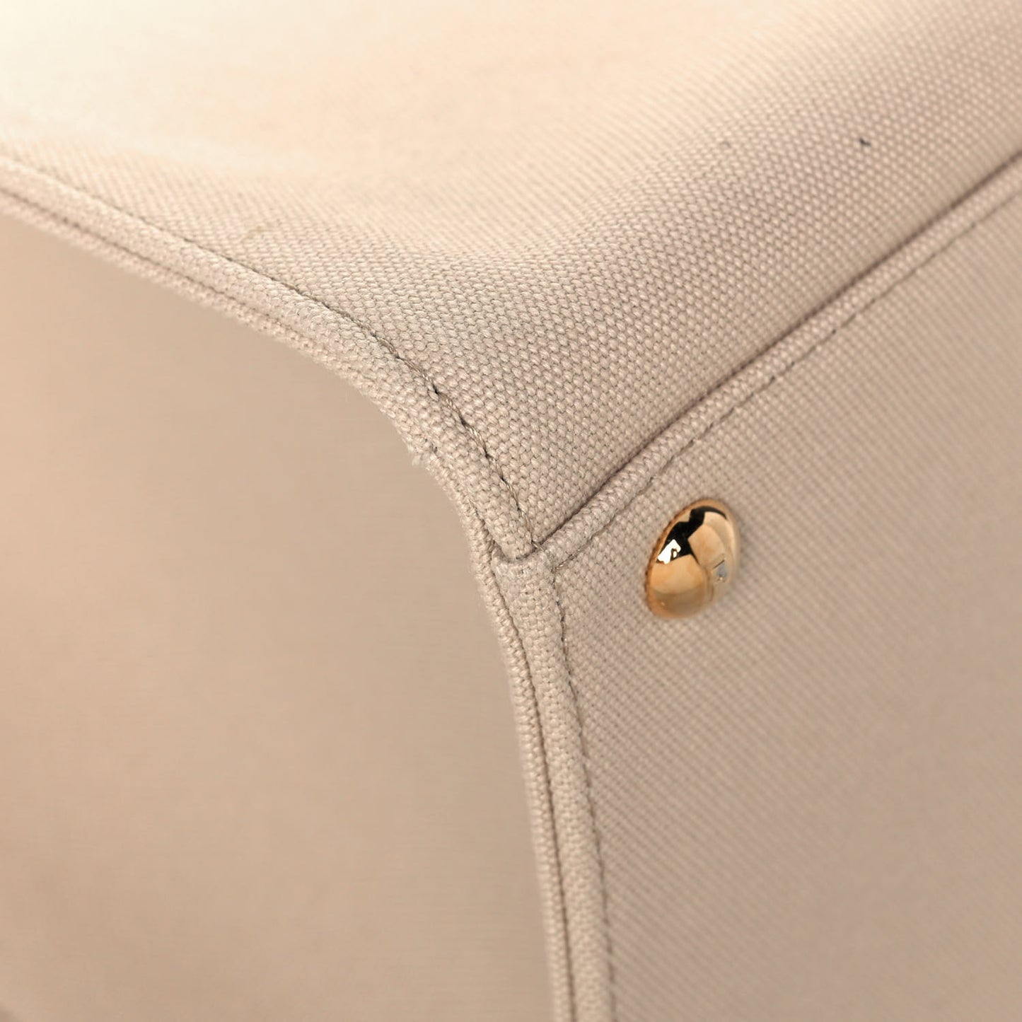 Canvas Vitello King FF Embroidered Medium Peekaboo X-Tote Poudre