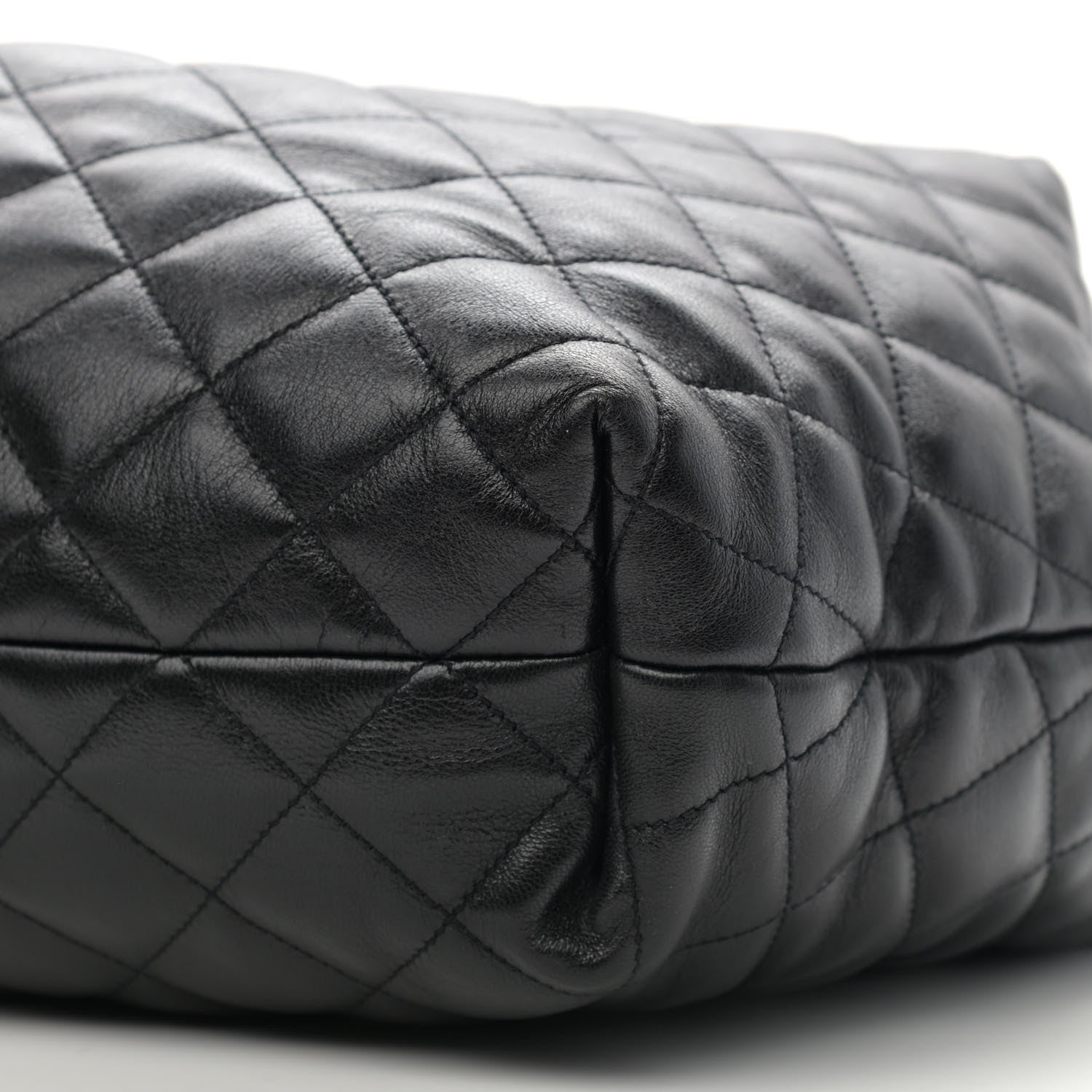 Saint Laurent Lambskin Quilted Maxi Icare Shopping Tote Black 10 of 12