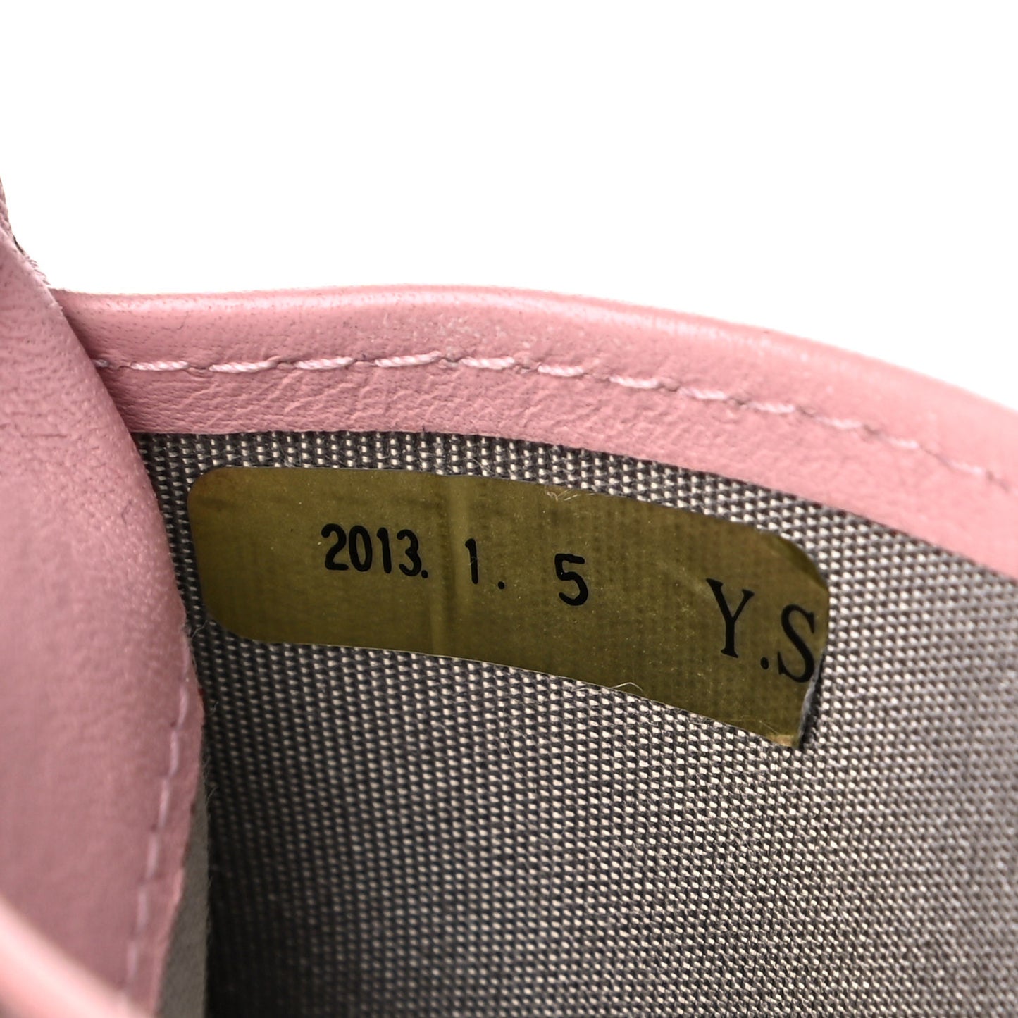 Caviar Timeless CC Yen Wallet Pink