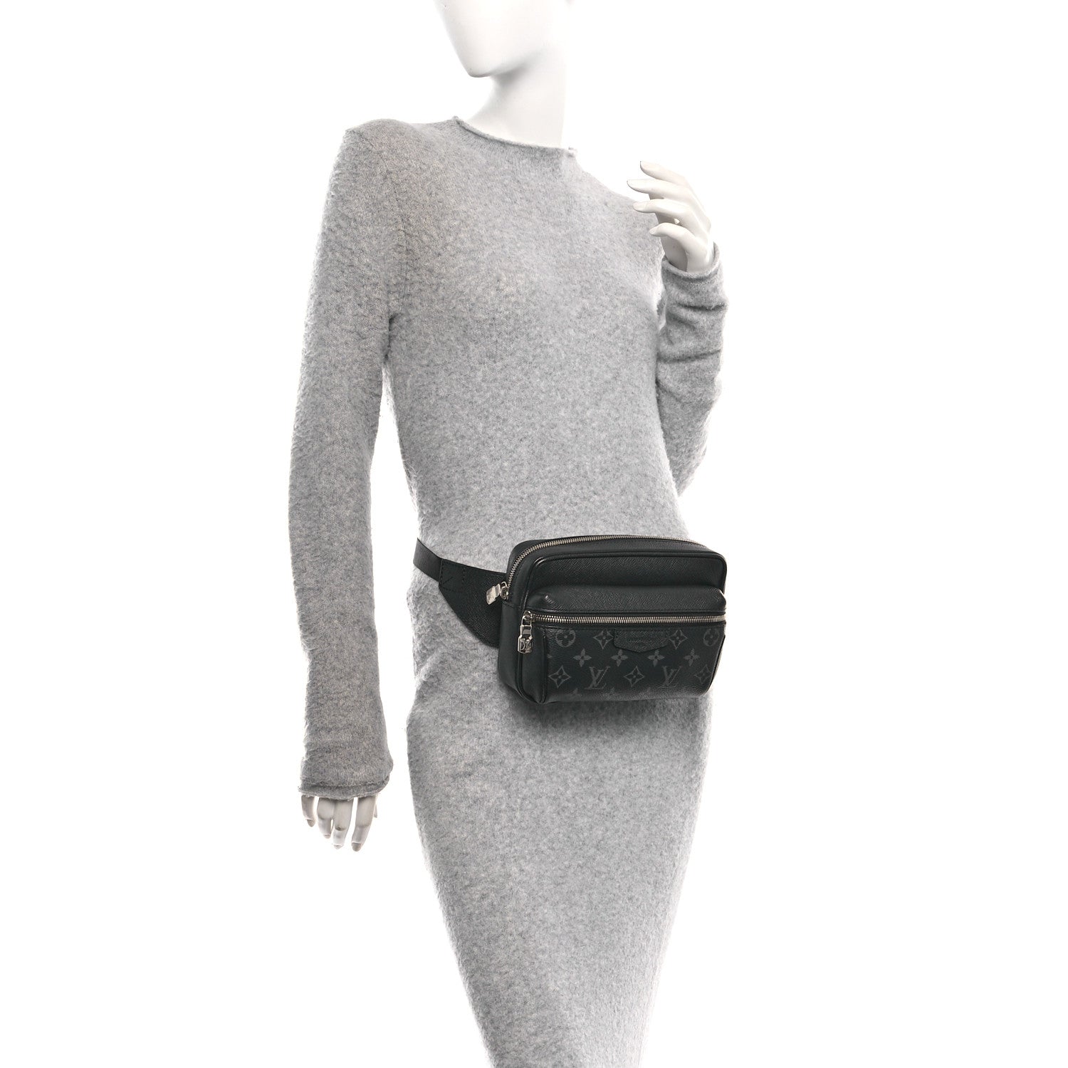 Louis Vuitton Taiga Monogram Outdoor Bumbag Black 2 of 9
