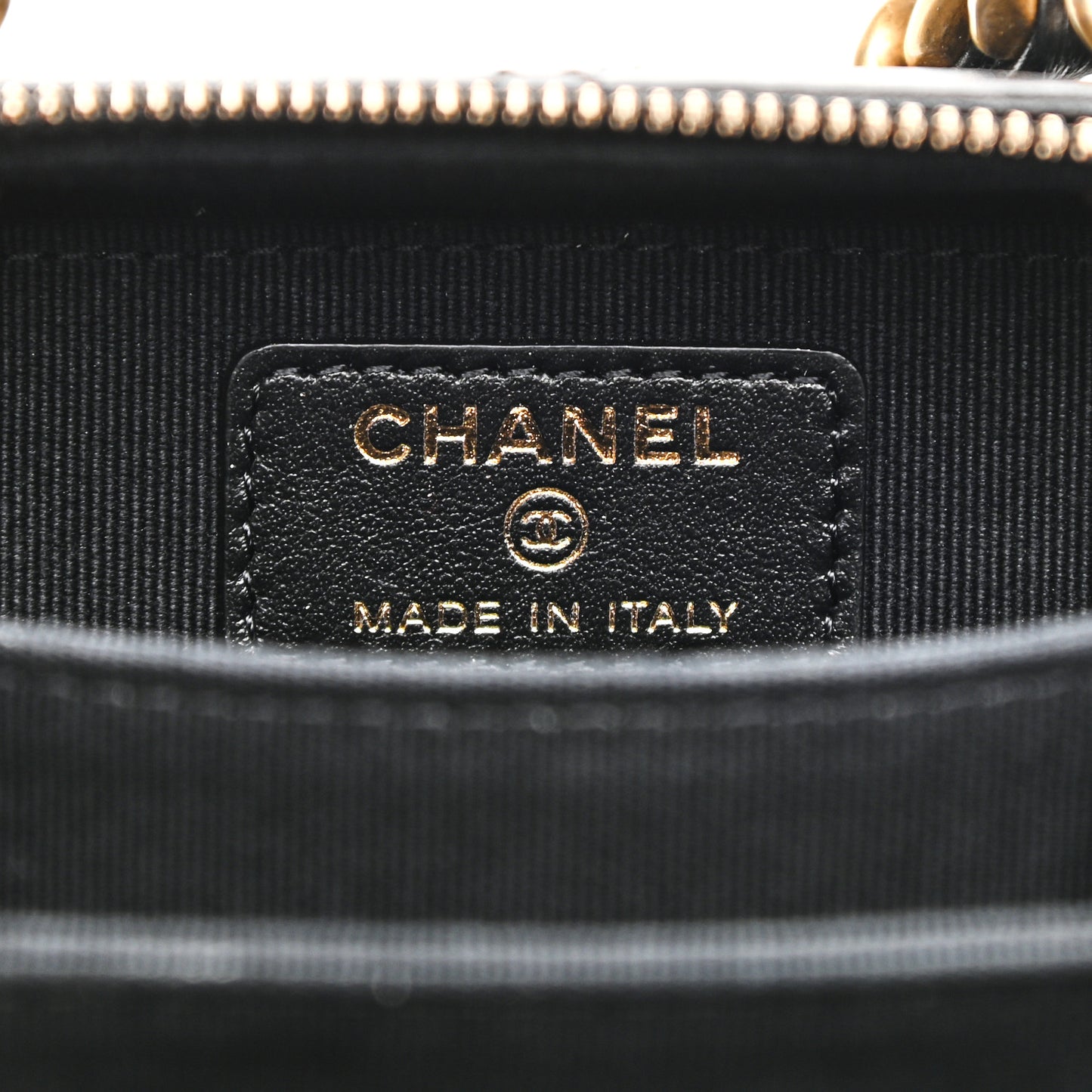 Lambskin Quilted Mini Lacquered Chain Clutch Black