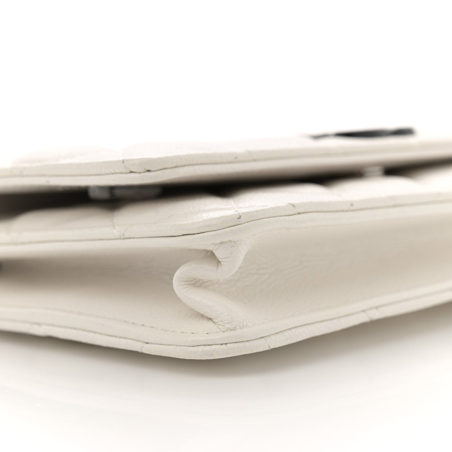 Caviar Quilted My Everything Wallet On Chain WOC White