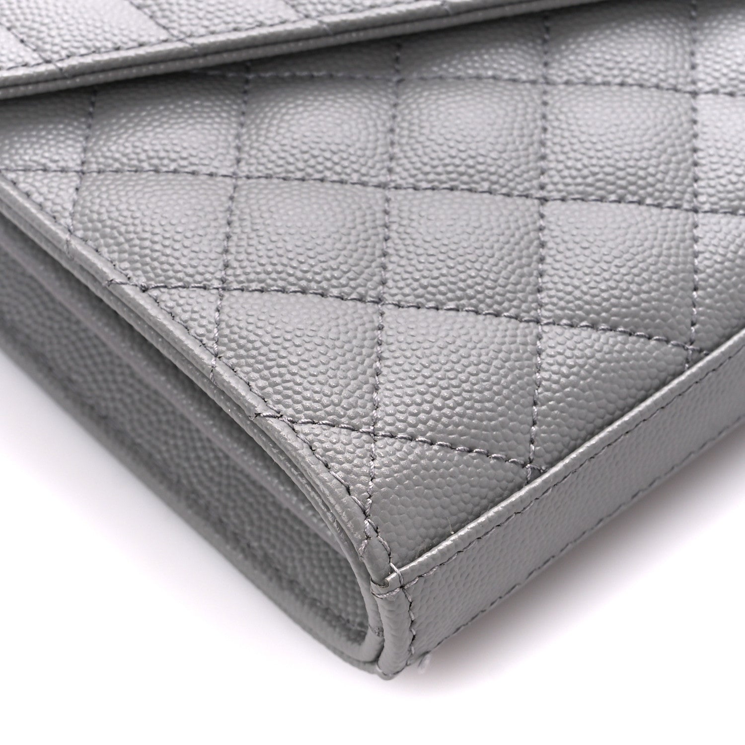 Saint Laurent Grain De Poudre Tri-Quilt Monogram Chain Wallet Fog 8 of 10