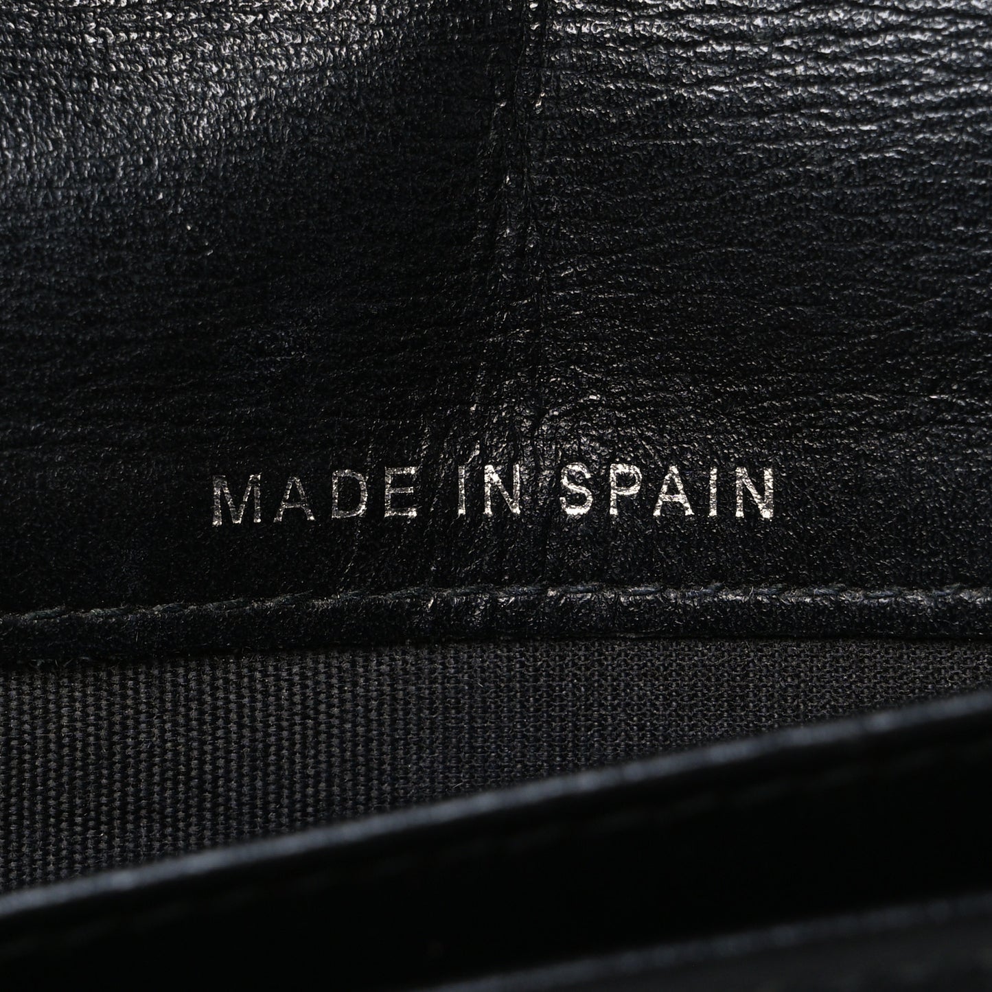 Caviar Quilted Boy Yen Wallet Black