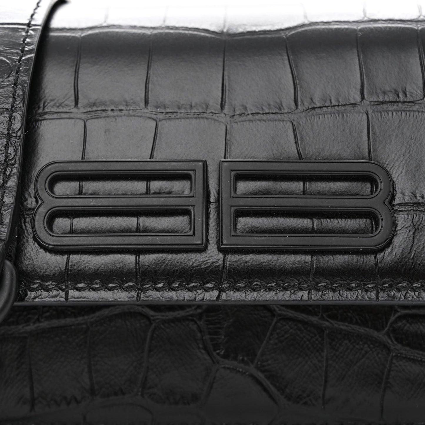 Extra Supple Calfskin Monochrome Crocodile Embossed Gossip Chain Bag XS Black