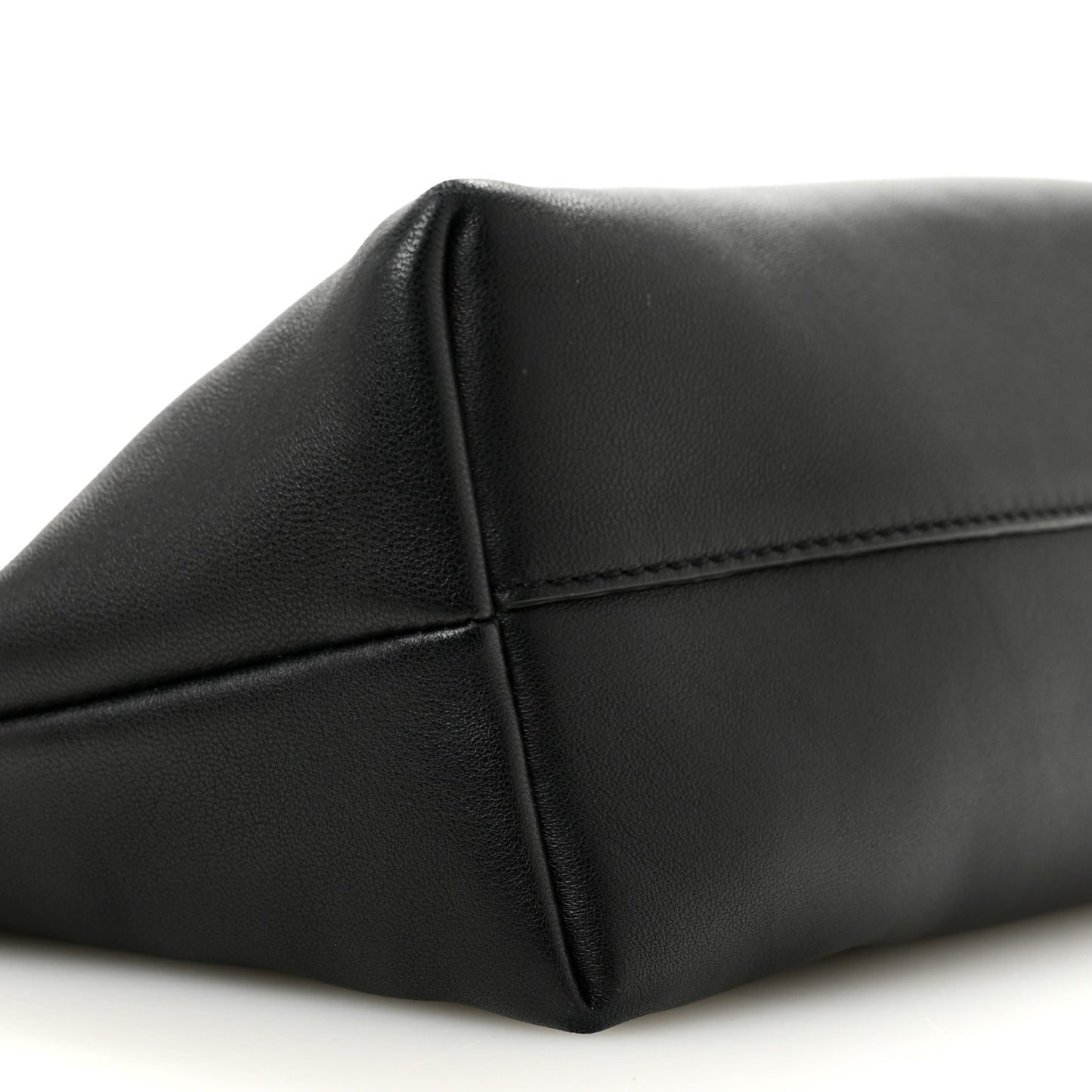 Mellow Nappa Medium Donut Chain Flamenco Knot Clutch Black