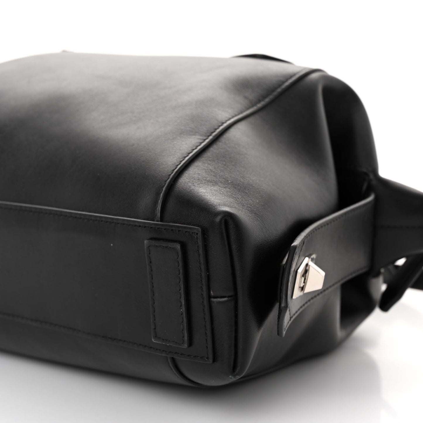 Smooth Calfskin Small Soft Antigona Black