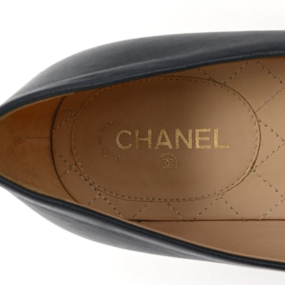 Chanel Lambskin Cap Toe CC Pumps 39 Navy Black 7 of 10