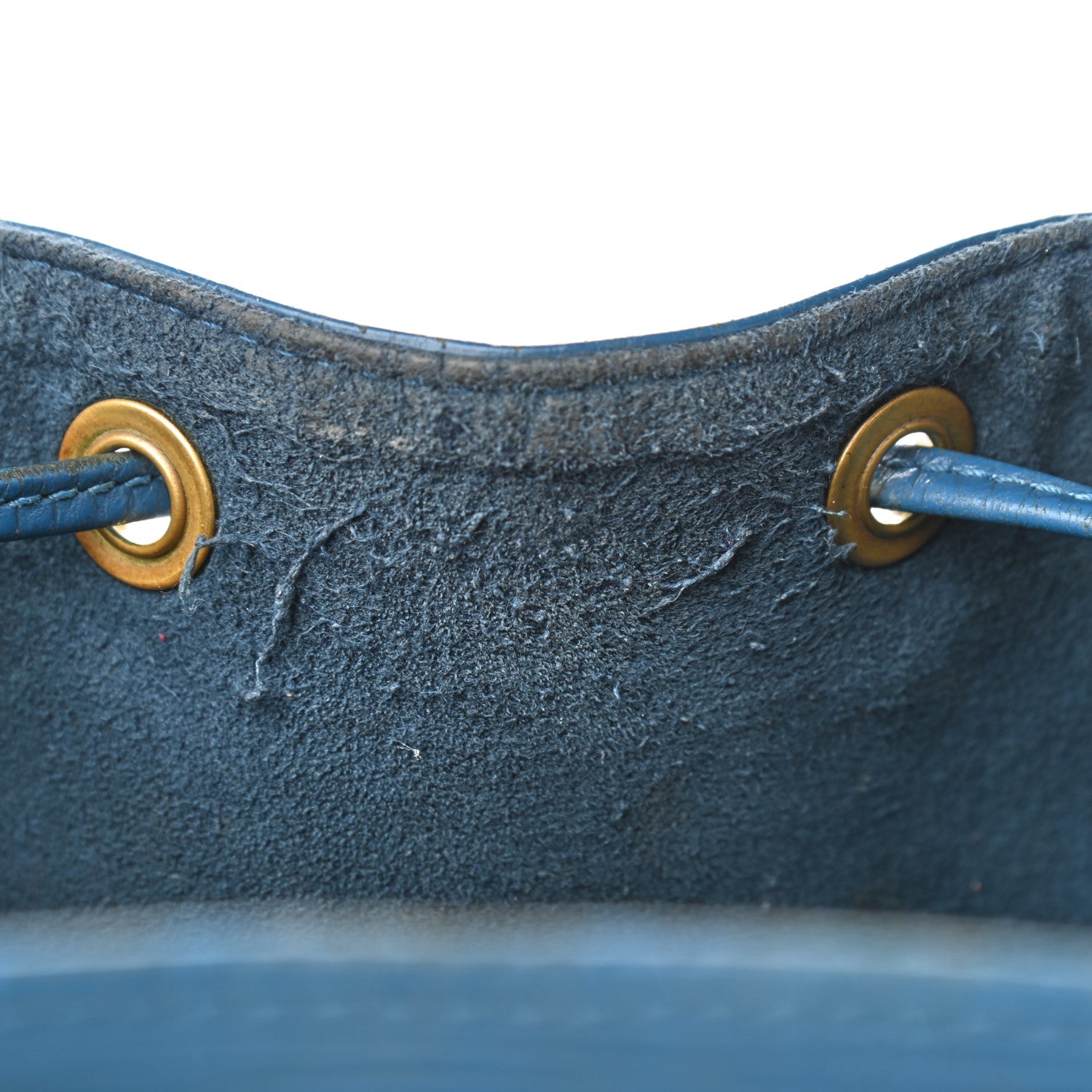 Louis Vuitton Epi Noe Toledo 8 of 17