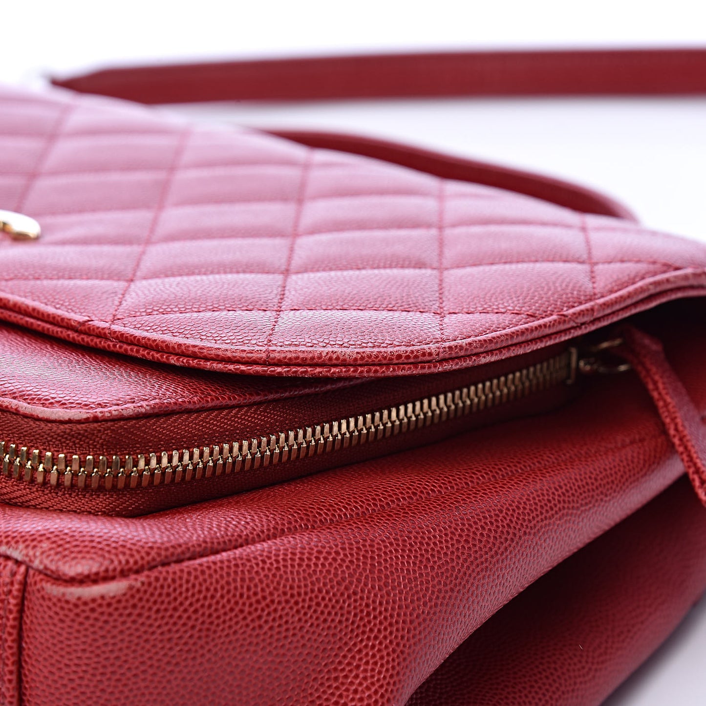 Caviar Quilted Large Business Affinity Flap Red