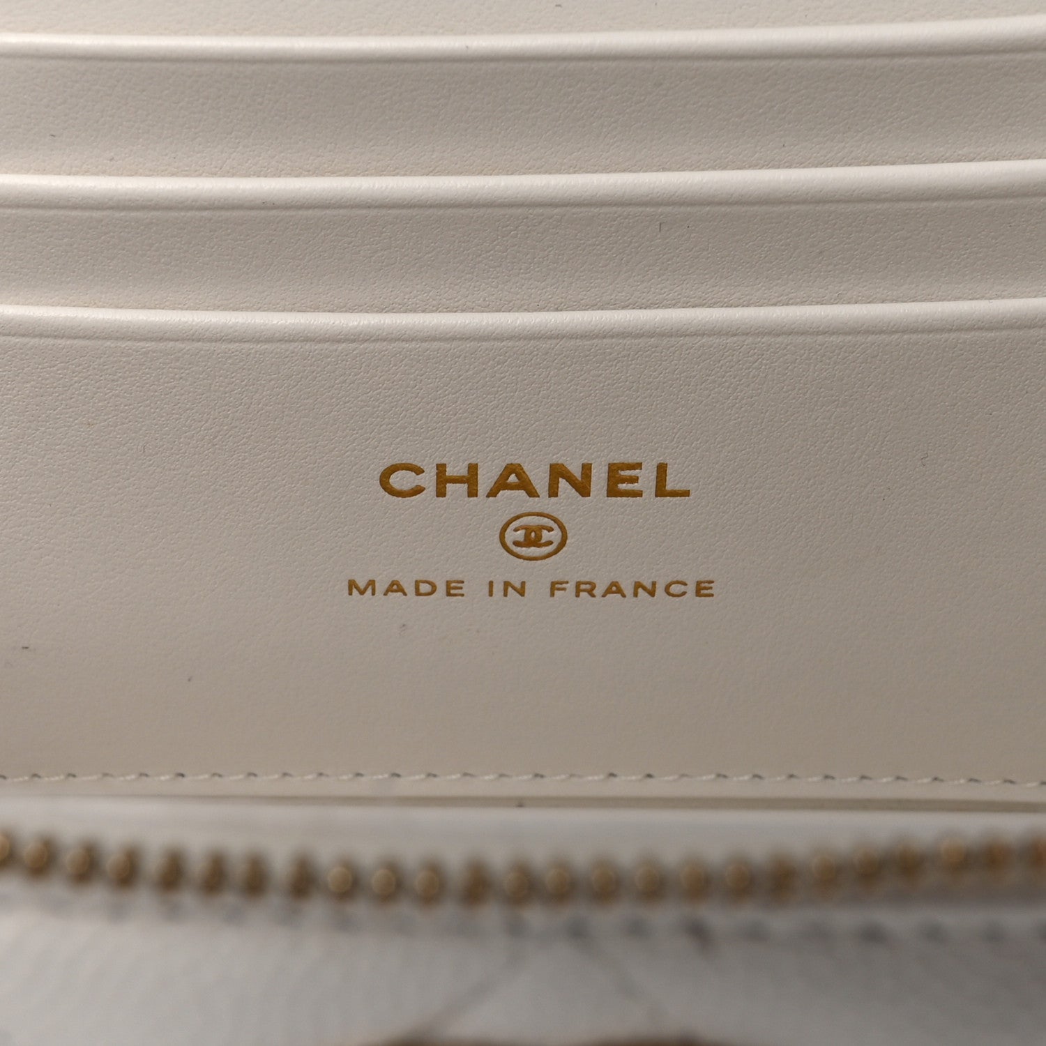 Chanel Caviar Quilted Crystal Hearts Small Vanity Case With Chain White 6 of 10