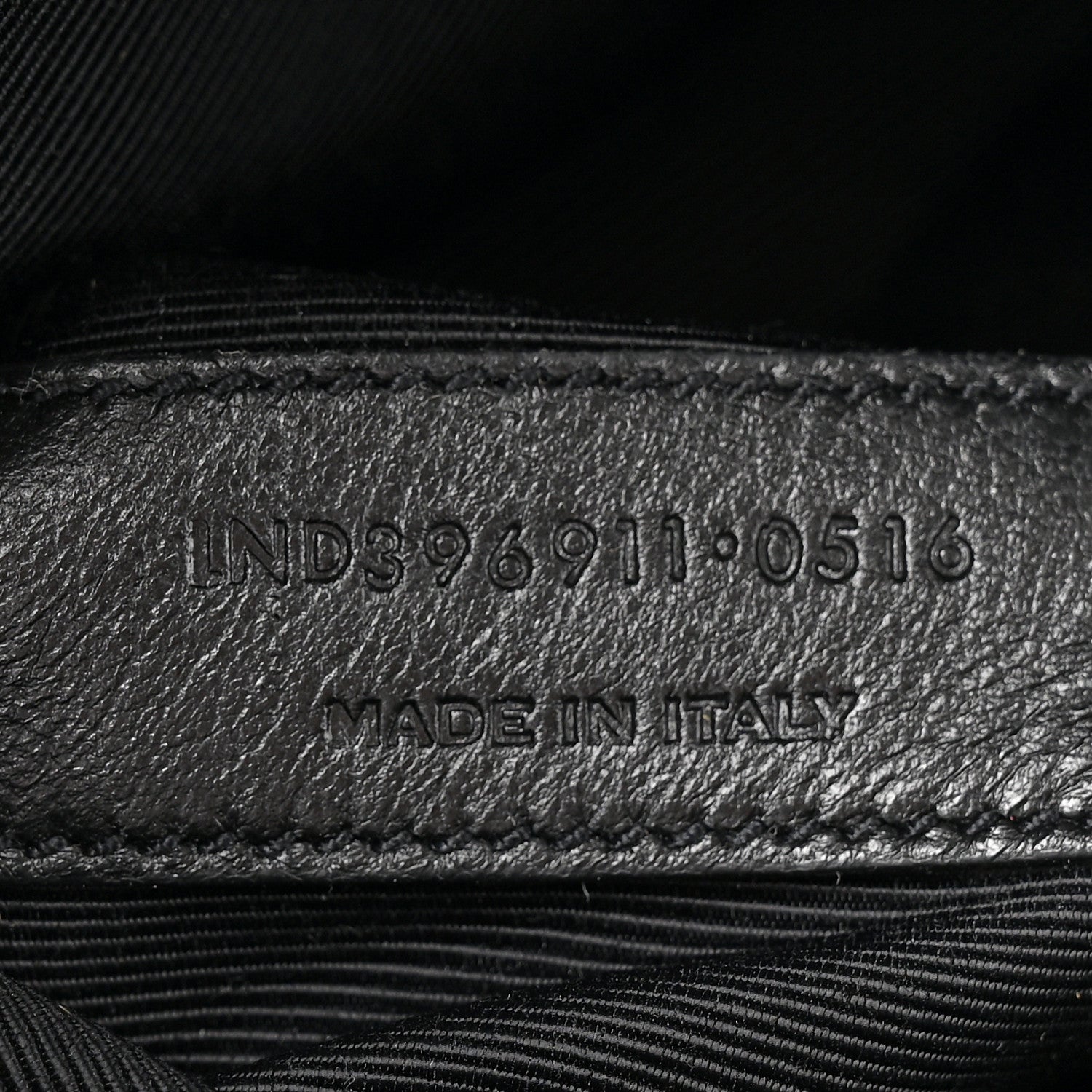 Saint Laurent Grain De Poudre Matelasse Chevron Monogram Shopping Bag Fog 8 of 18