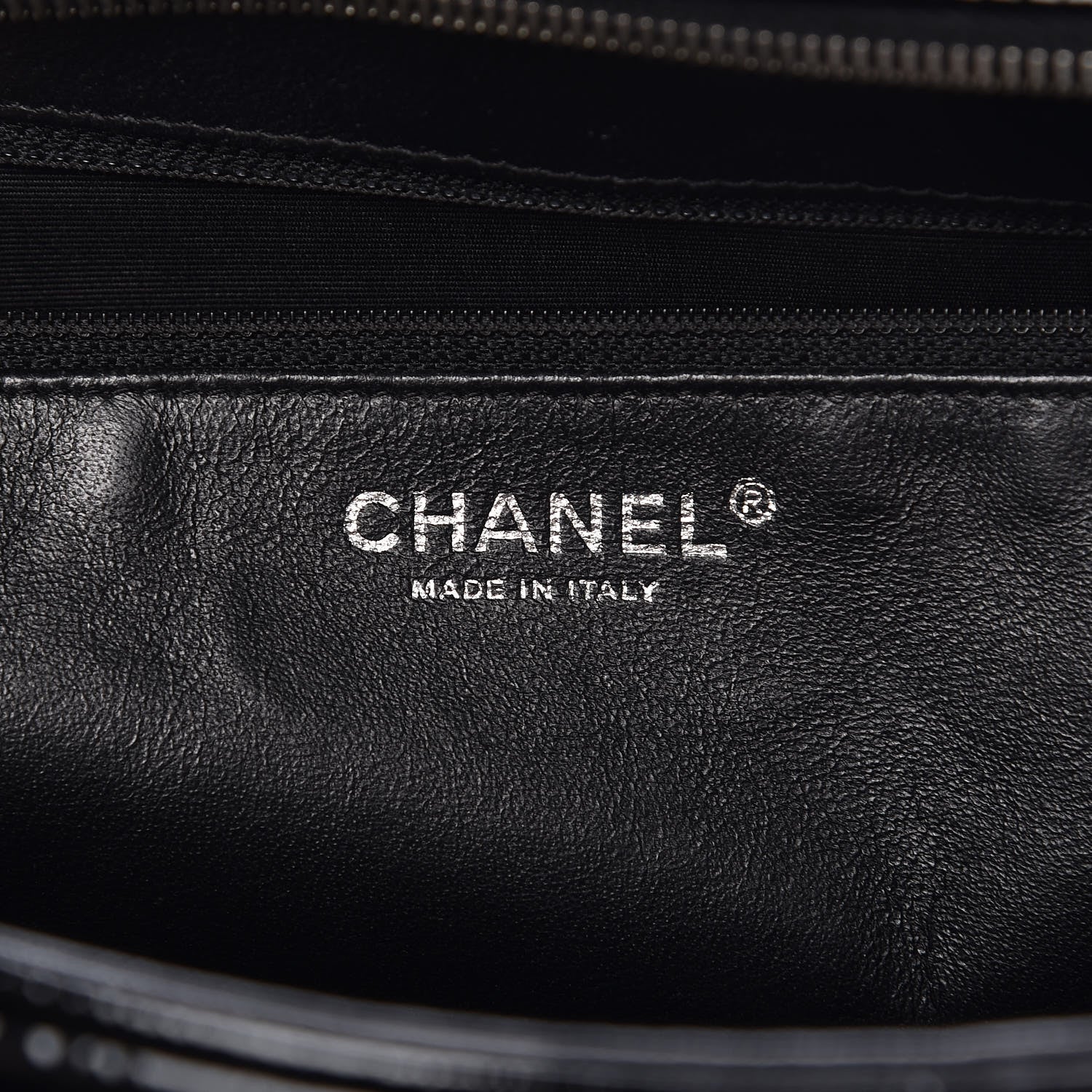 Chanel Patent Quilted Tote Black 8 of 12