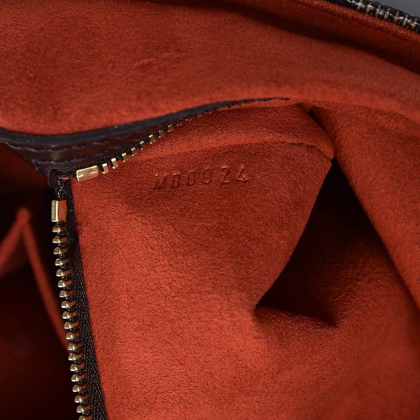 Damier Ebene Uzes