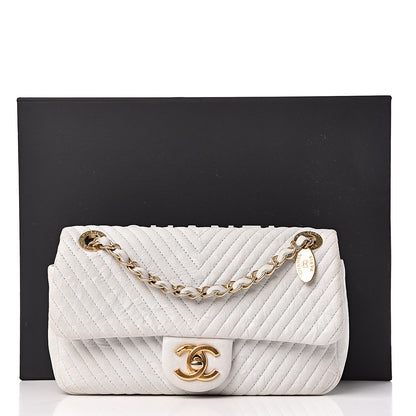 Chanel Calfskin Surpique Chevron Small Flap White 26 of 34